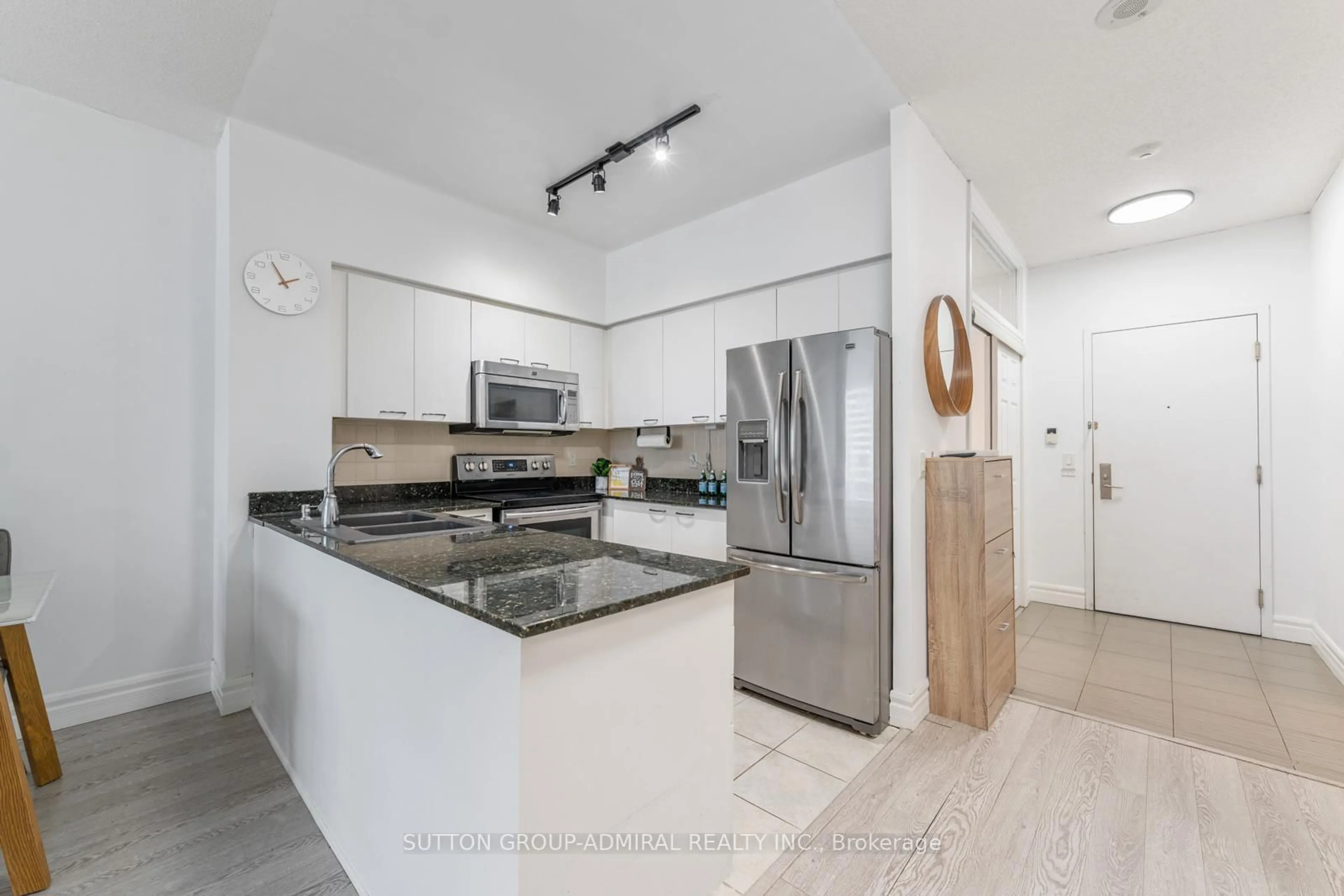 Open concept kitchen, ceramic/tile floor for 48 Suncrest Blvd #116, Markham Ontario L3T 7Y5