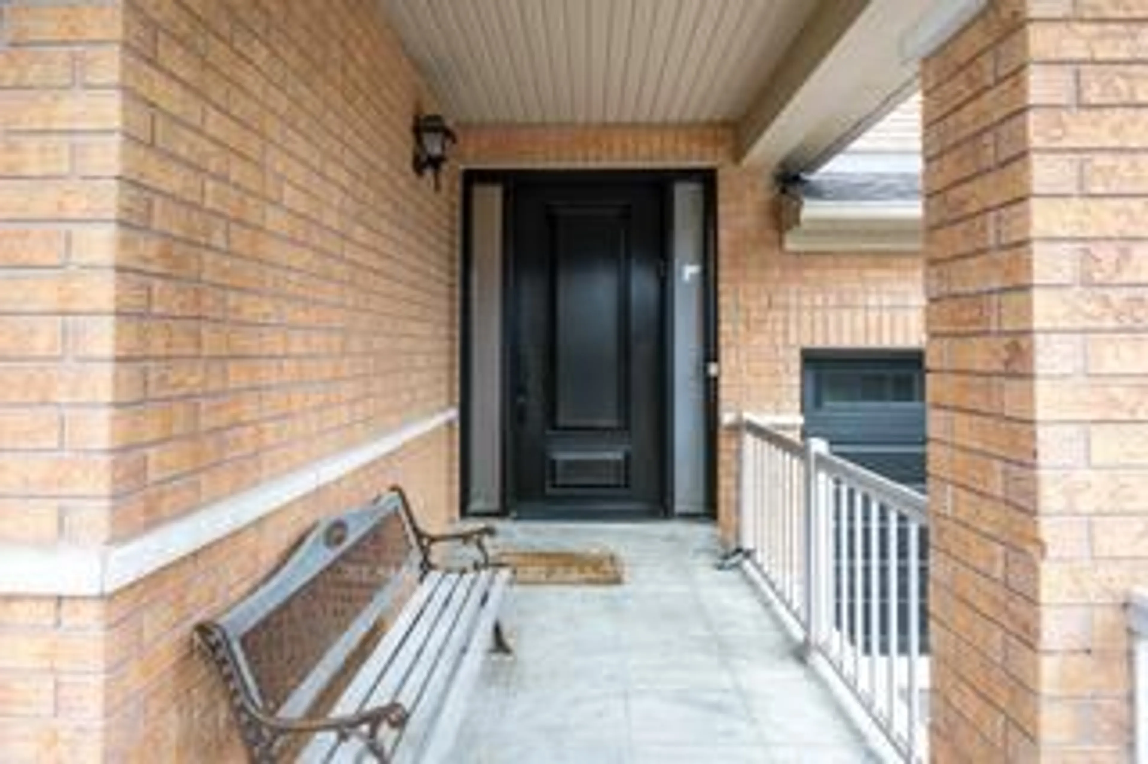 Unknown for 7 Waldron Cres, Richmond Hill Ontario L4E 4A3