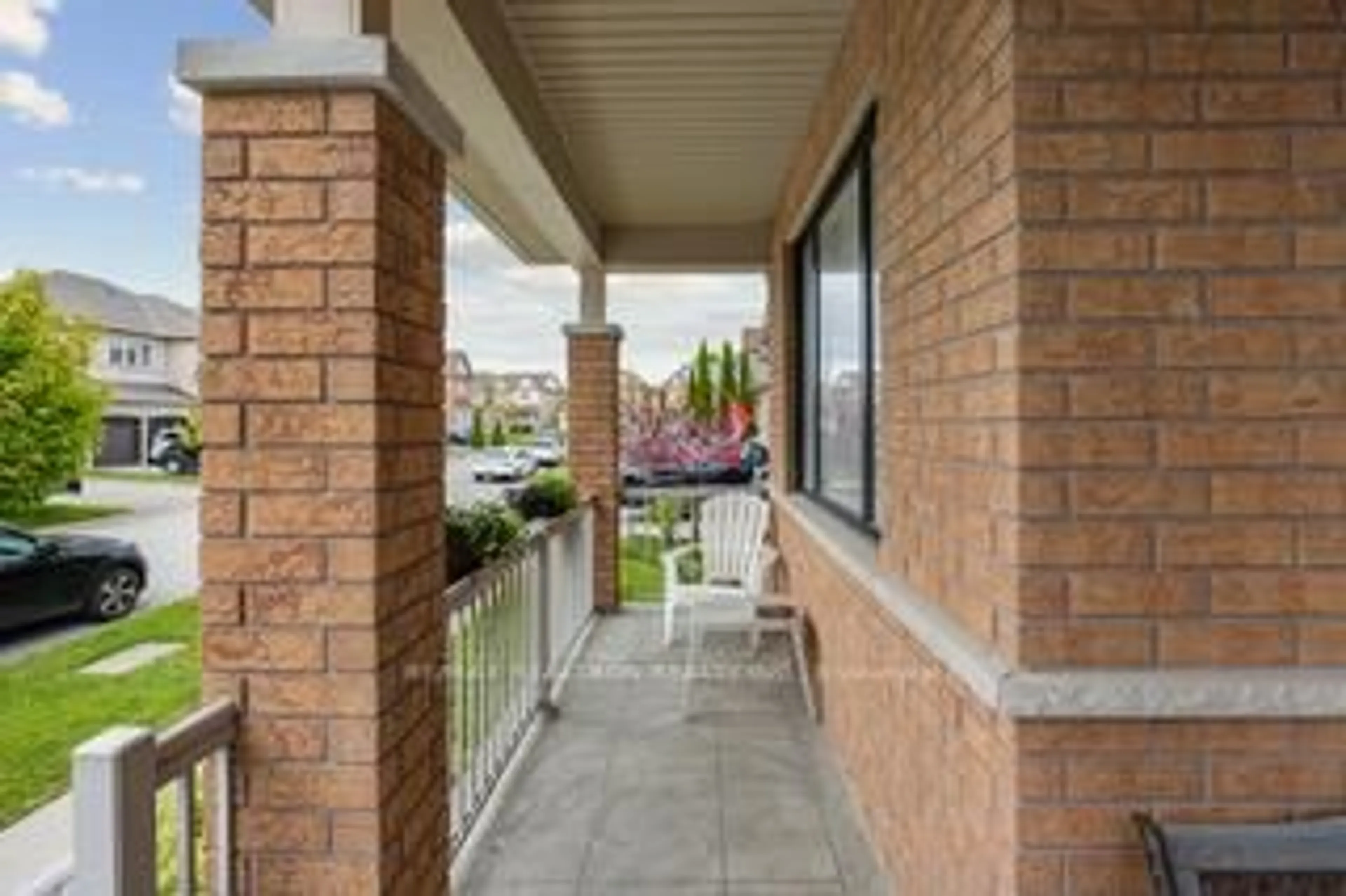 Patio, street for 7 Waldron Cres, Richmond Hill Ontario L4E 4A3