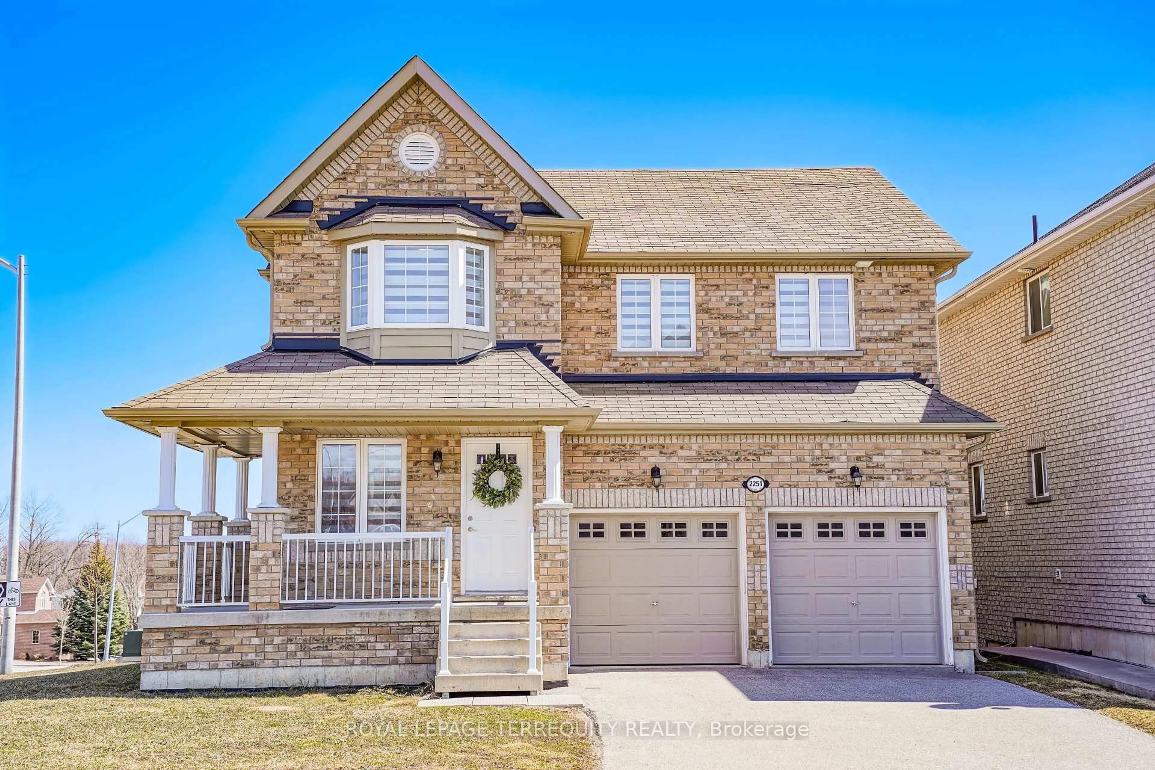 Home with brick exterior material, street for 2251 Whitewood Cres, Innisfil Ontario L9S 0G3