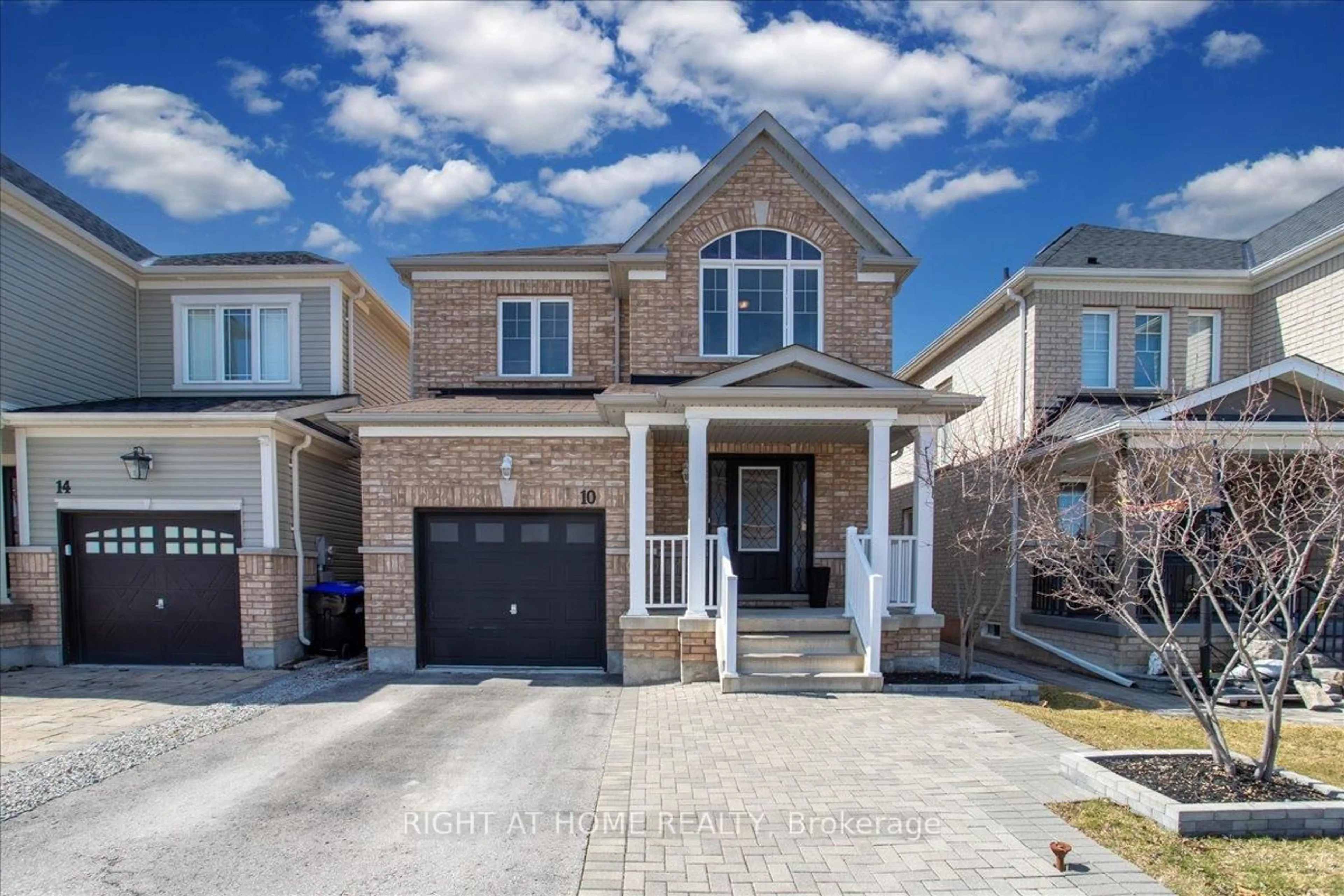Home with brick exterior material, street for 10 Liberty Cres, Bradford West Gwillimbury Ontario L3Z 0P4