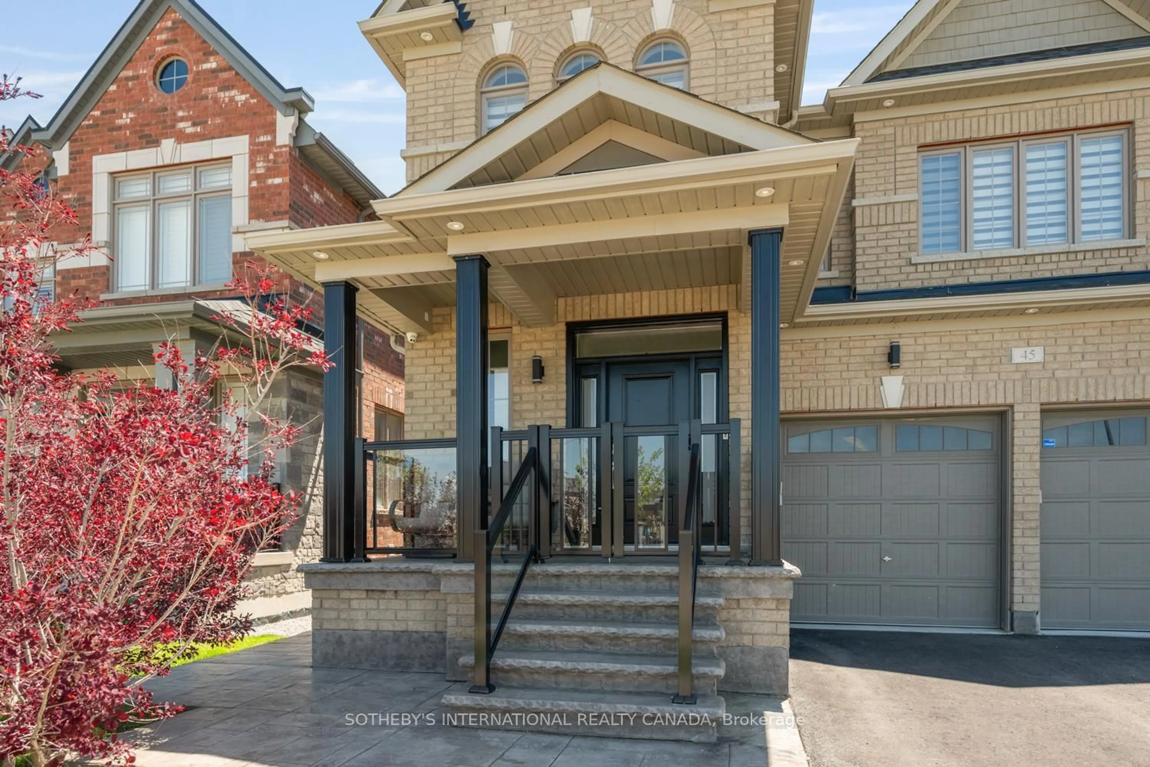 Home with brick exterior material, street for 45 Crimson King Way, East Gwillimbury Ontario L9N 0V1