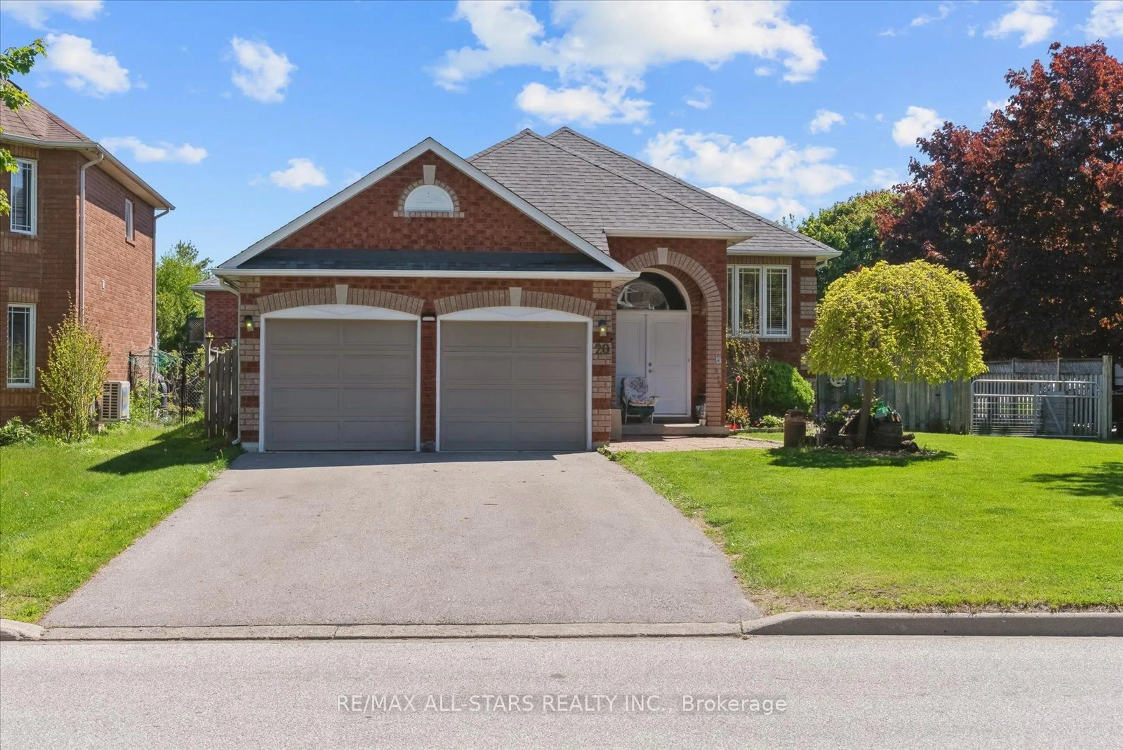 Home with brick exterior material, street for 20 Fairwood Dr, Georgina Ontario L4P 3X6