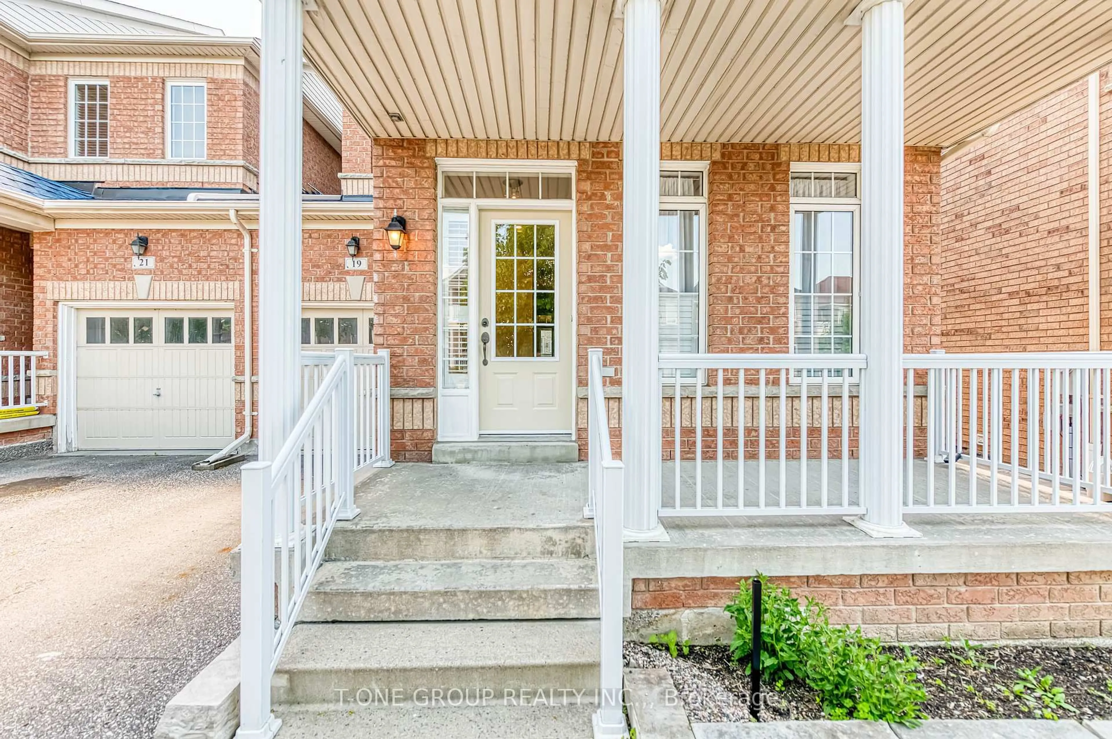 Unknown for 19 Rizal Ave, Markham Ontario L6B 0G7