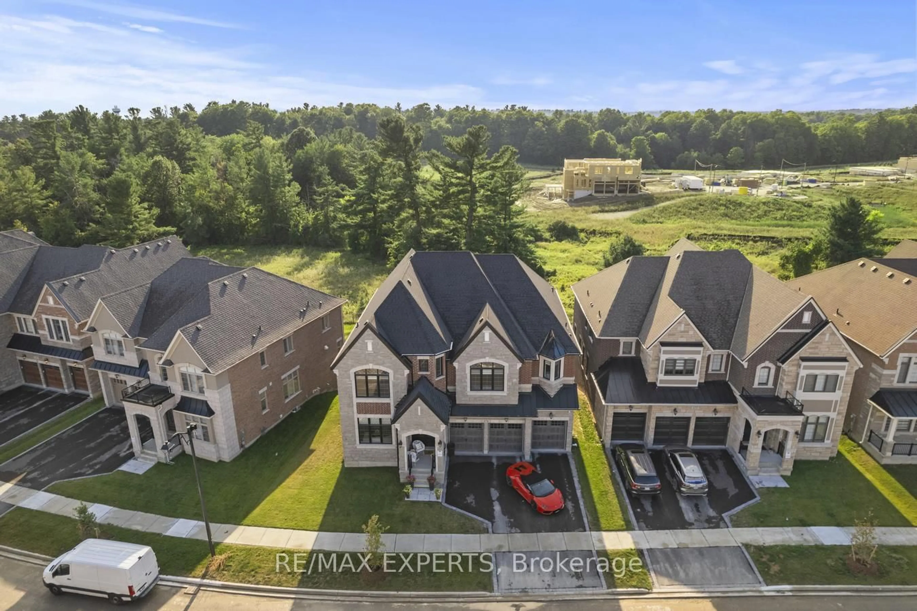 A pic from outside/outdoor area/front of a property/back of a property/a pic from drone, street for 176 First Nations Tr, Vaughan Ontario L4H 4W1