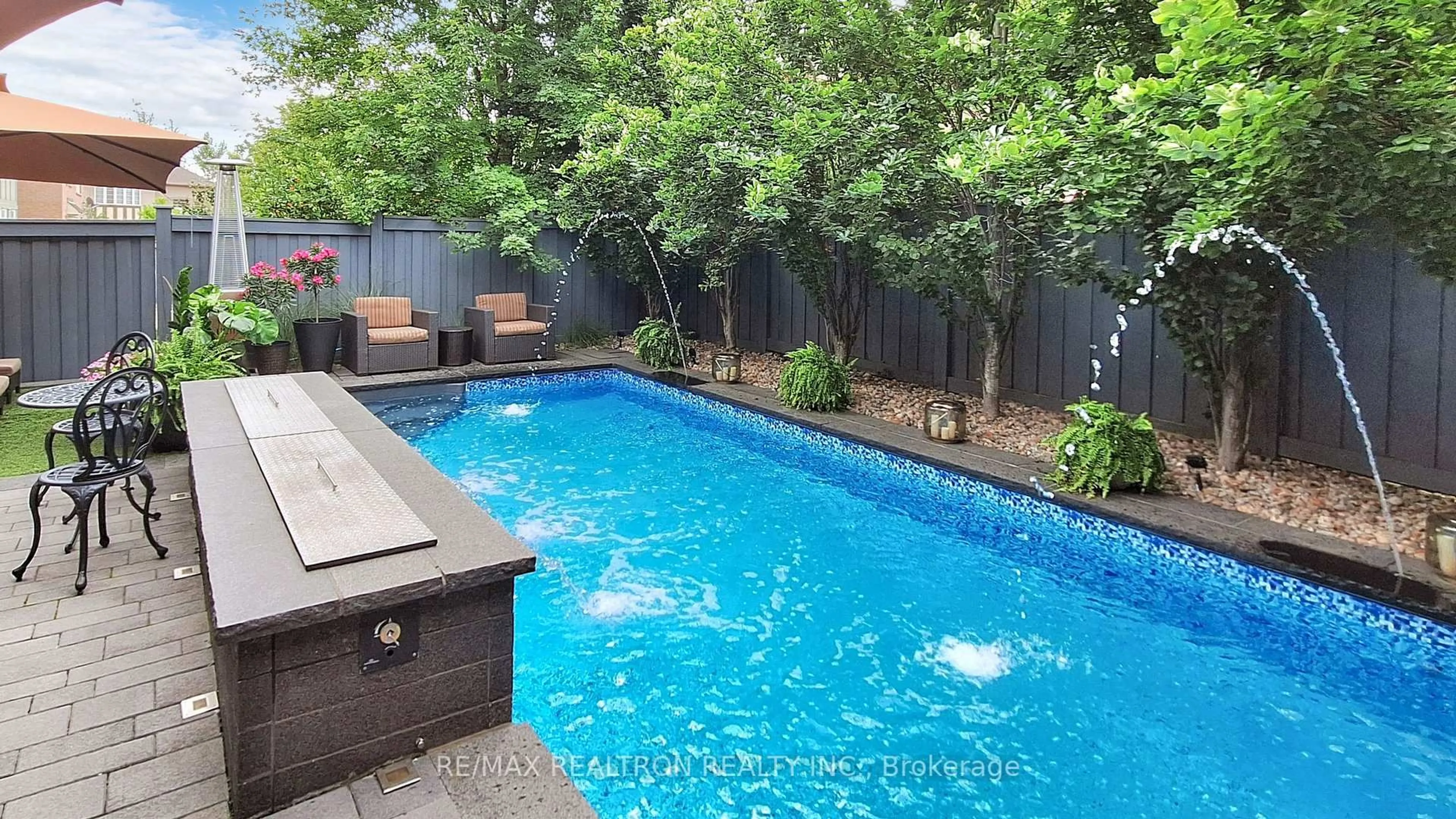 Pool for 24 Gladue St, Vaughan Ontario L6A 0G1