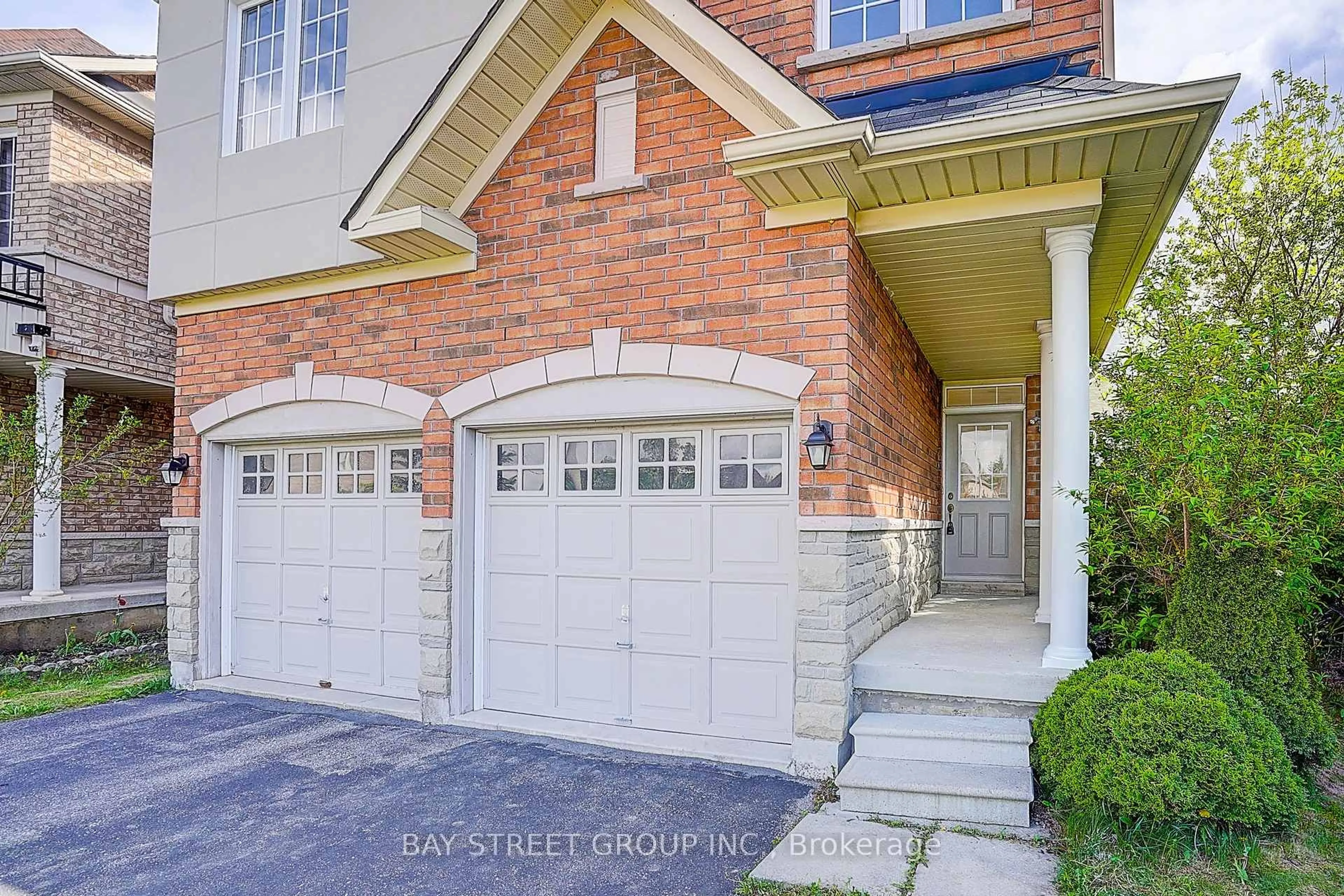 Home with brick exterior material, street for 36 Shell Crt, Richmond Hill Ontario L4S 0B1