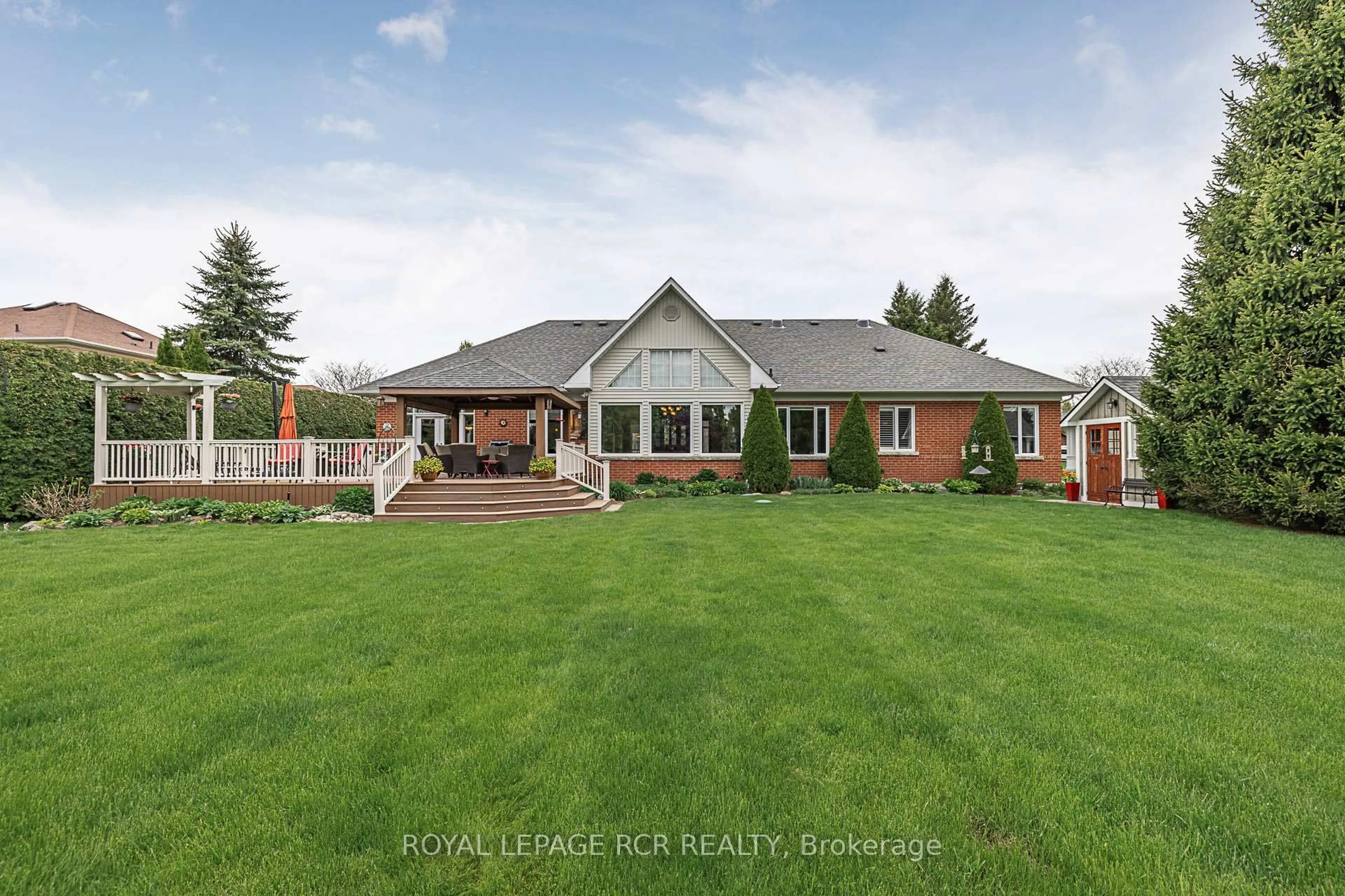 A pic from outside/outdoor area/front of a property/back of a property/a pic from drone, mountain view for 45 McMullen Dr, Whitchurch-Stouffville Ontario L4A 3J2