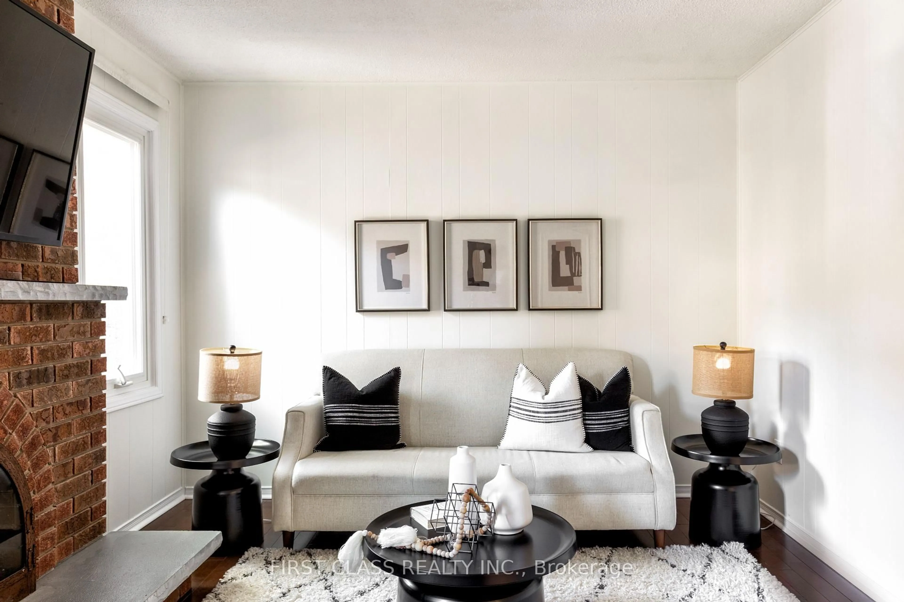 Living room with furniture, unknown for 5 Radford Cres, Markham Ontario L3P 4A2