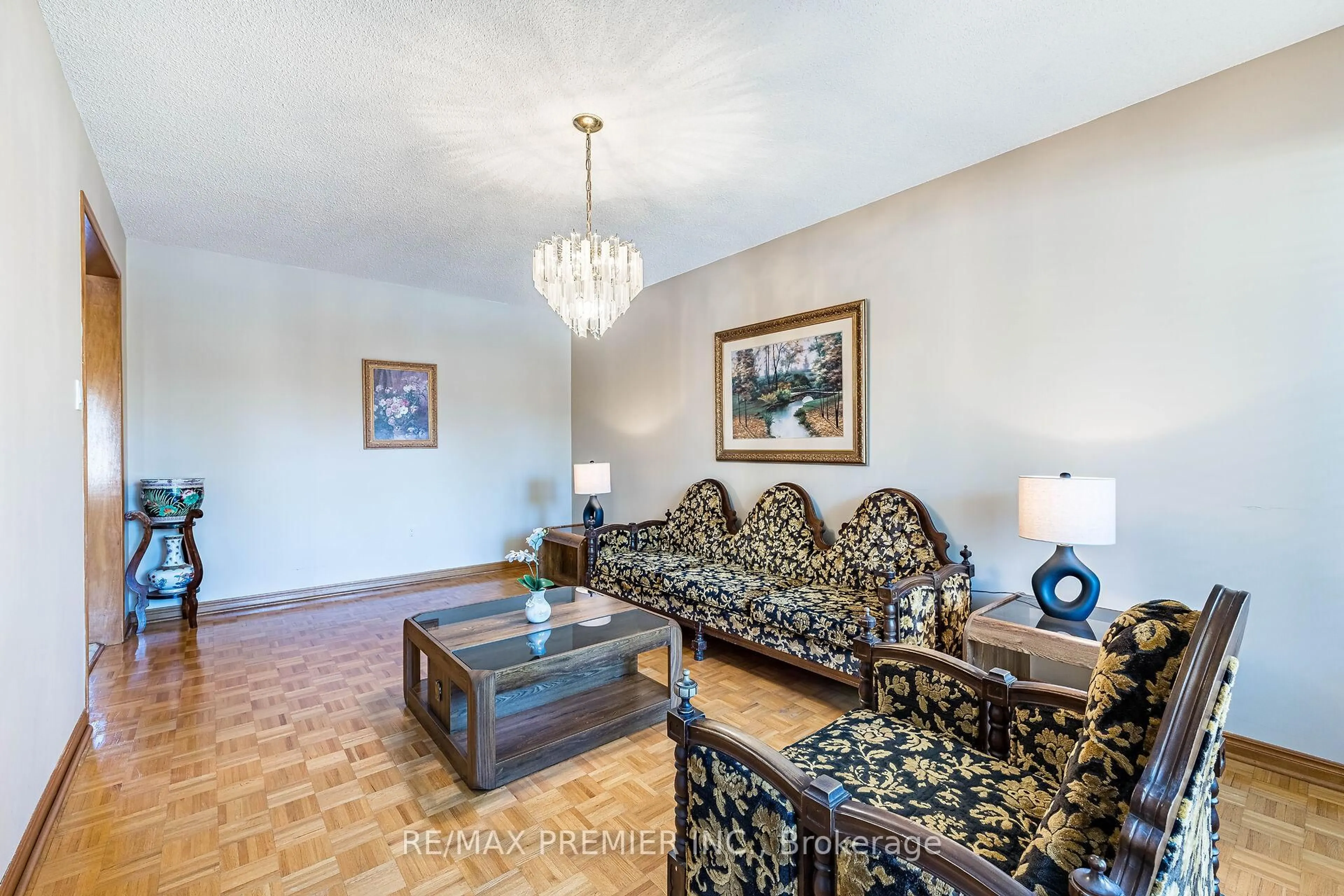 Living room with furniture, unknown for 18 Mathewson St, Vaughan Ontario L6A 1B6