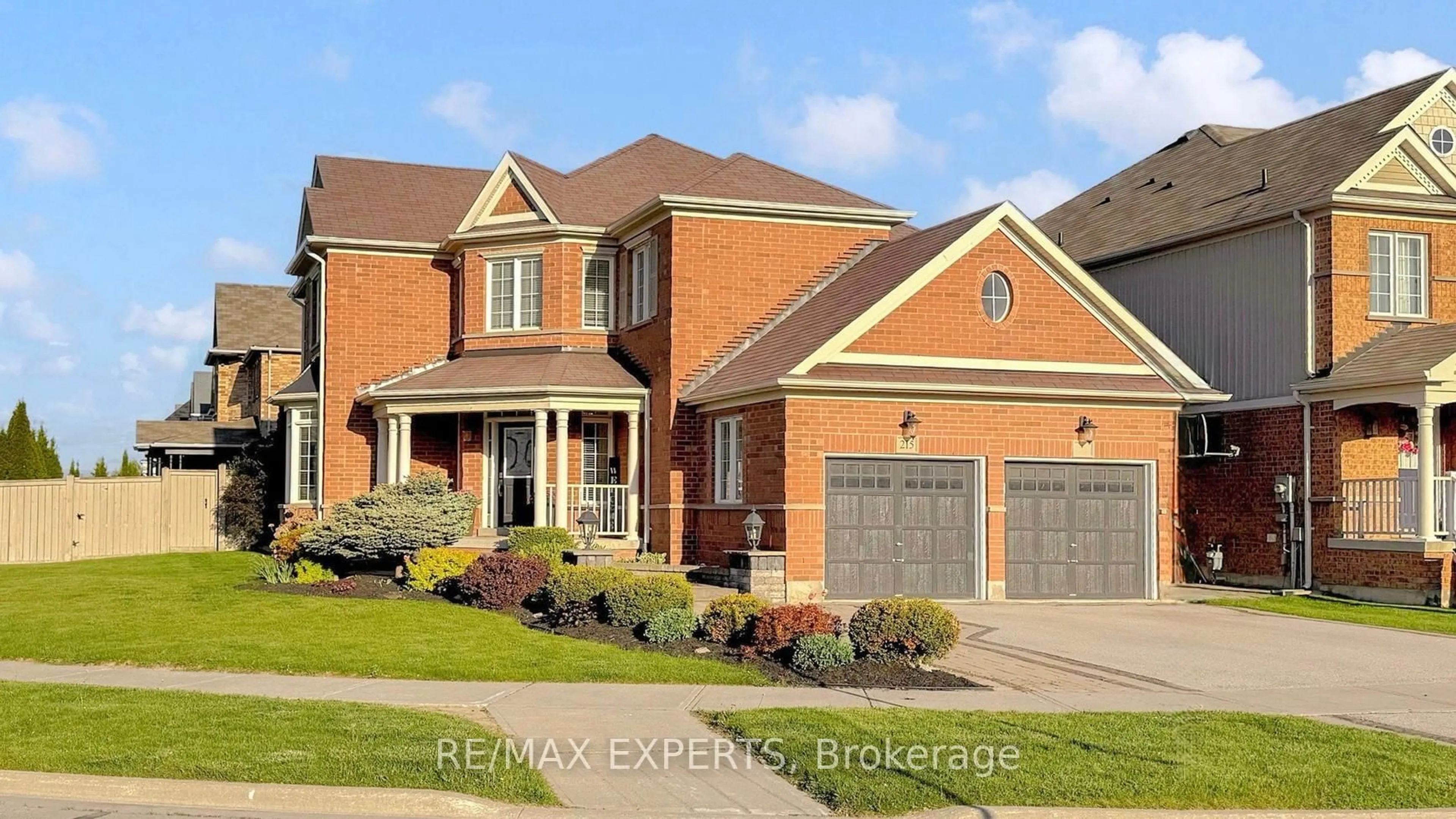 Home with brick exterior material, street for 215 Summerlyn Tr, Bradford West Gwillimbury Ontario L3Z 0E2