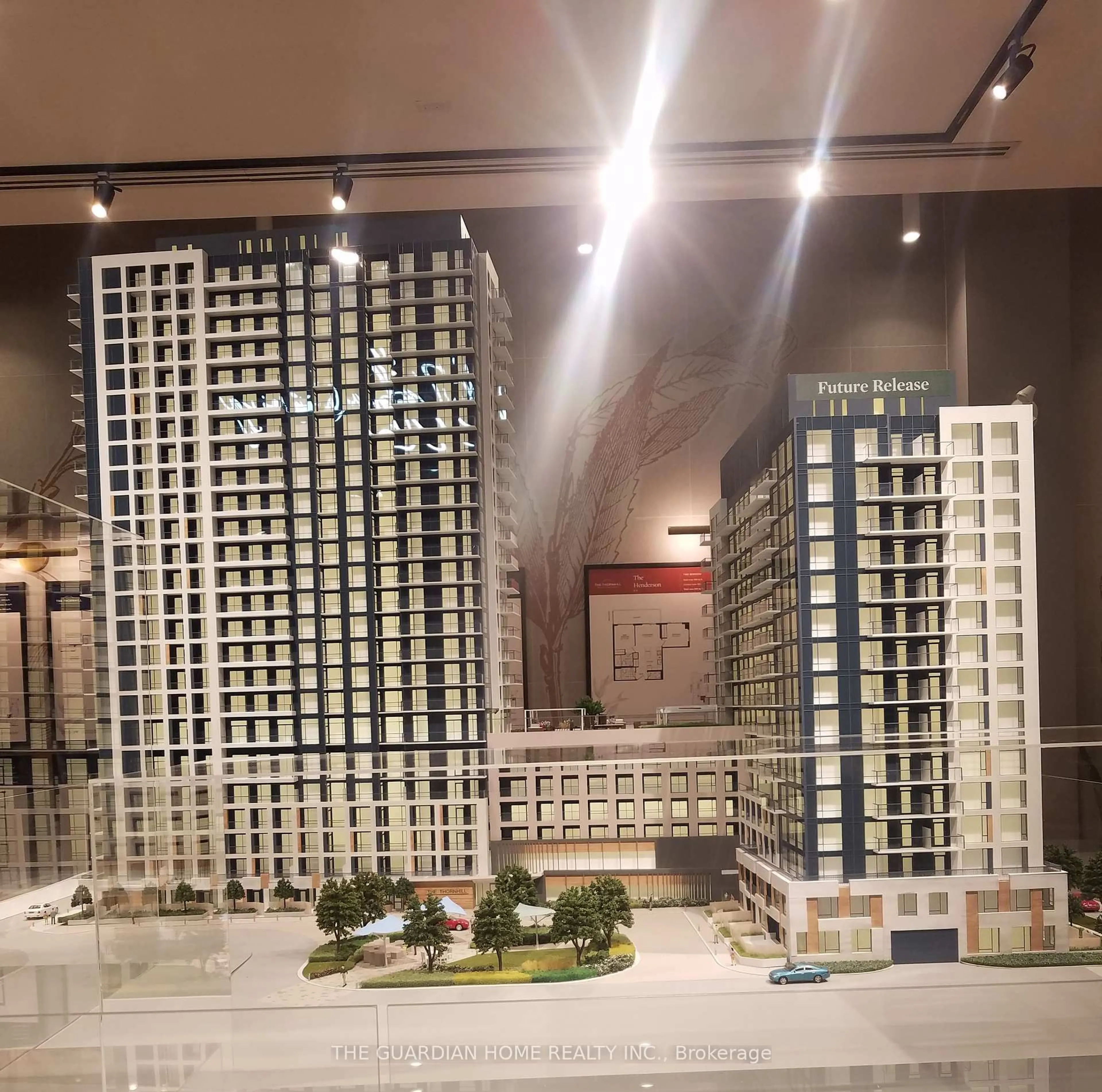 Indoor foyer for 7950 Bathurst St #B216, Vaughan Ontario L4J 0L4