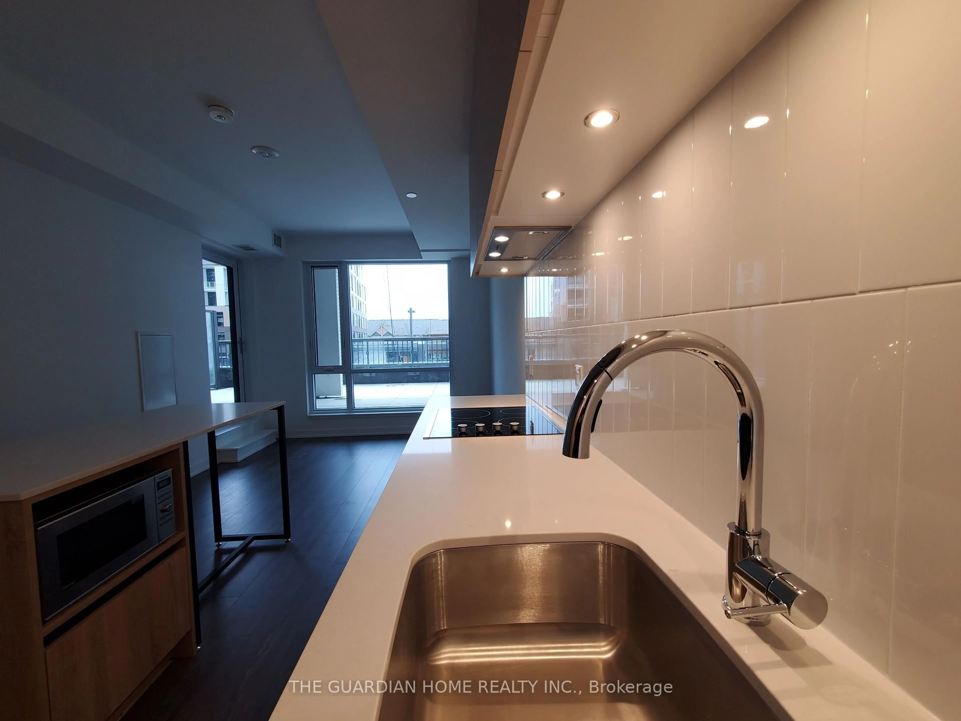 Unknown for 7950 Bathurst St #B216, Vaughan Ontario L4J 0L4