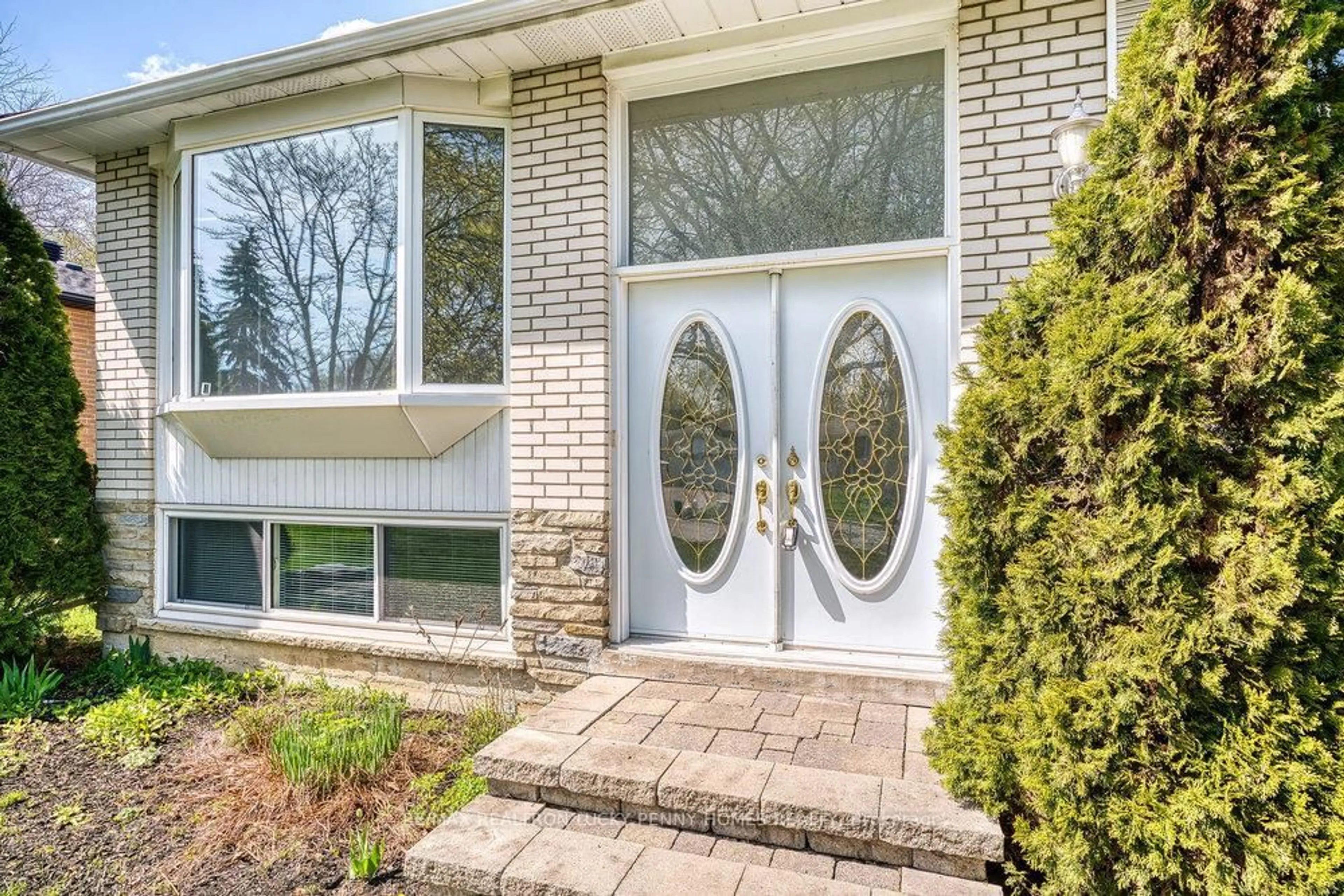 Unknown for 20 Bakerdale Rd, Markham Ontario L3P 1J4