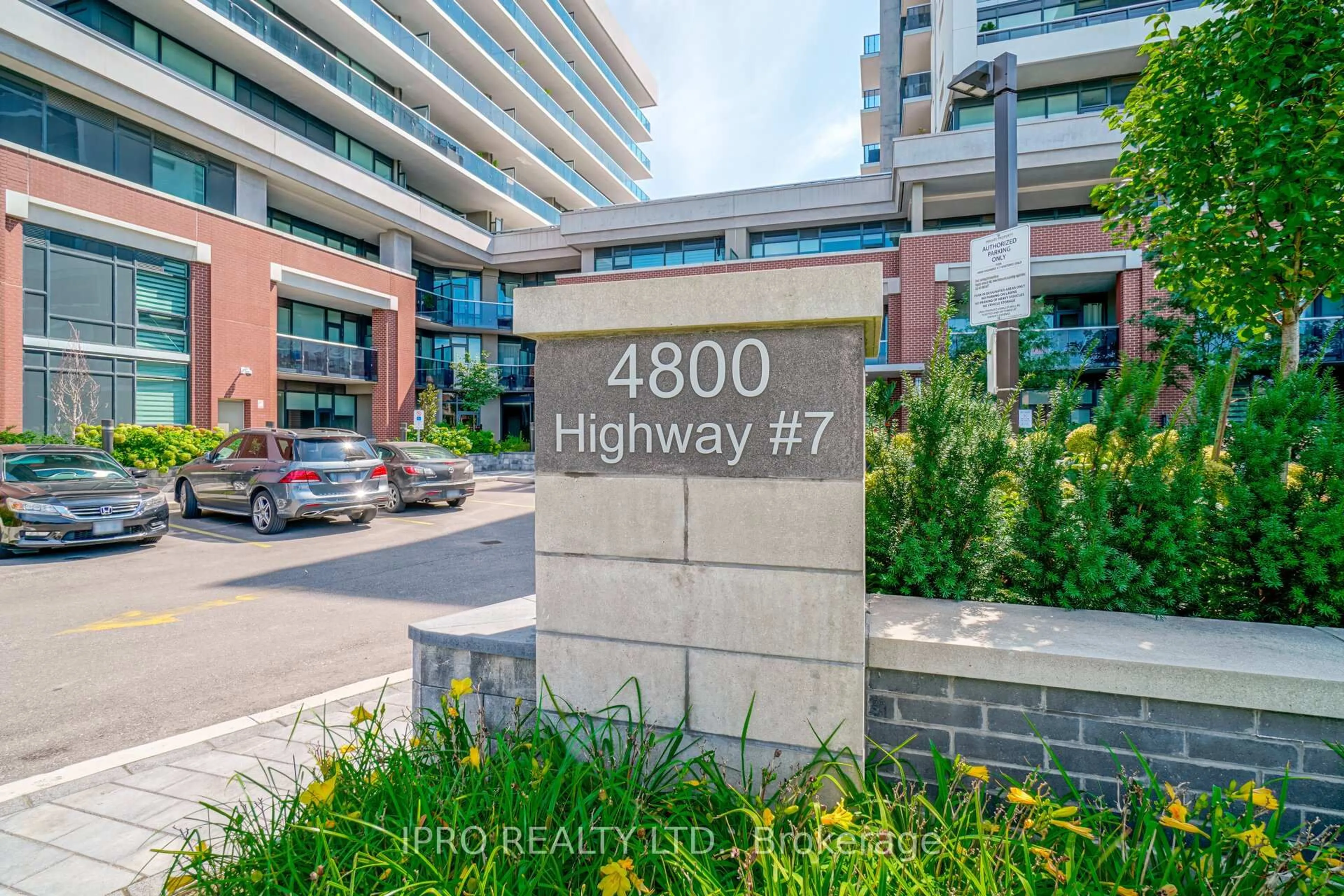 Indoor entryway for 4800 Highway #7 Rd #Unit #327, Vaughan Ontario L4L 1H8