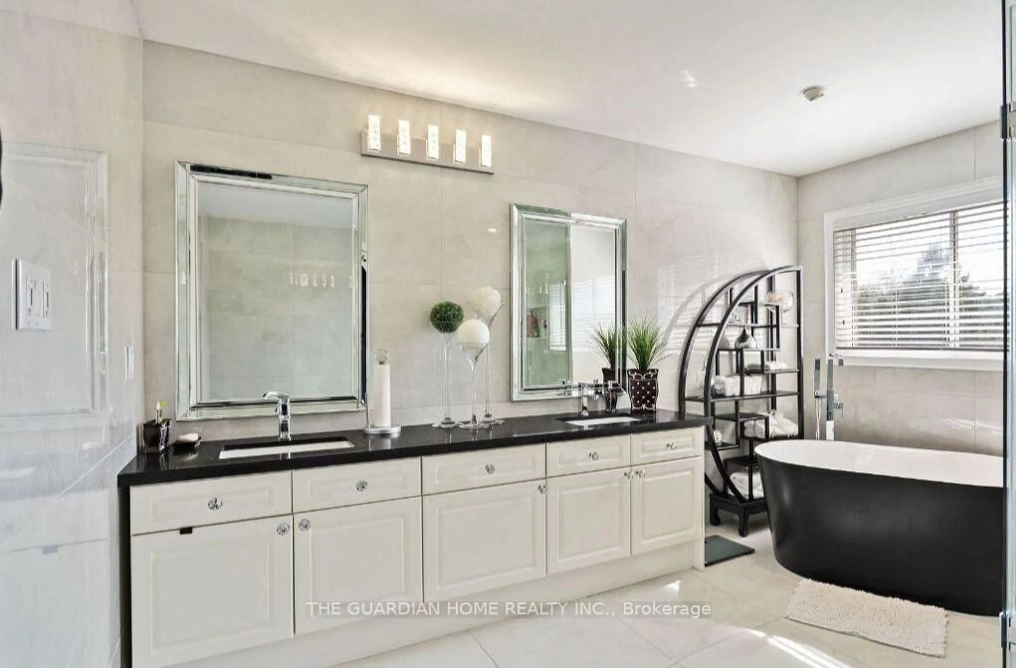 Contemporary bathroom, ceramic/tile floor for 101 Mcclellan Way, Aurora Ontario L4G 6M4