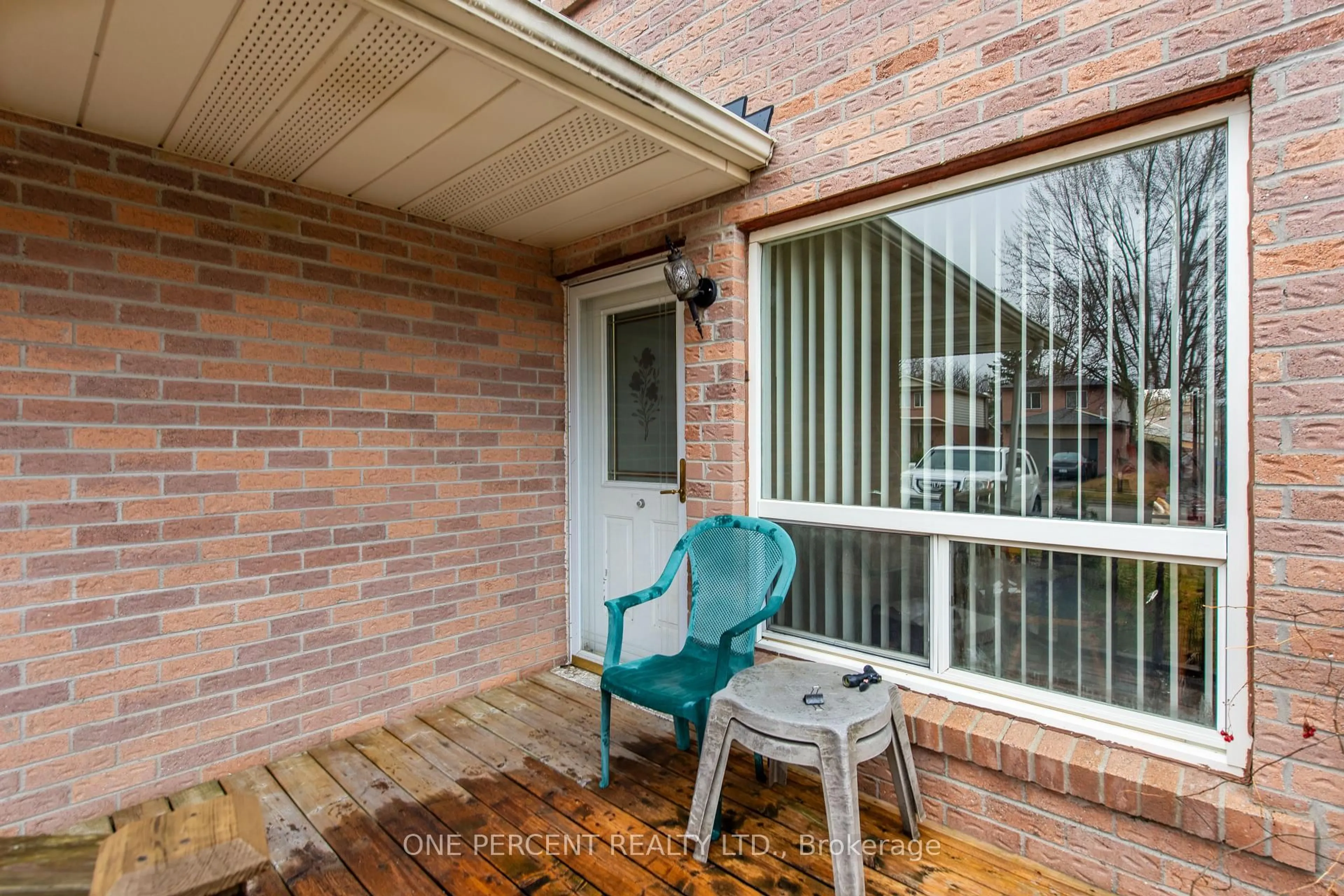Patio, unknown for 83 Daniele Ave, New Tecumseth Ontario L0G 1A0