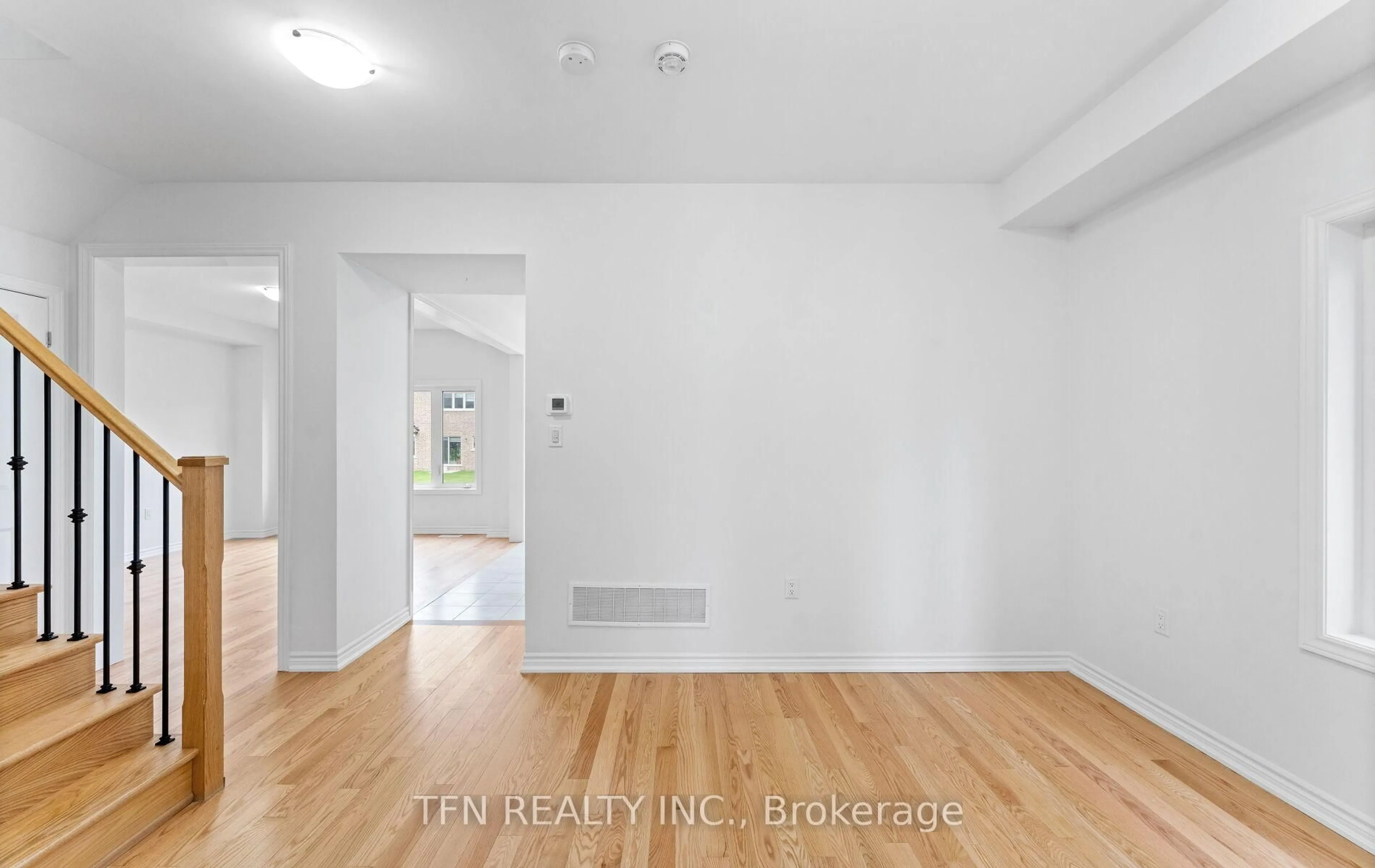 A pic of a room for 1206 Corby Way, Innisfil Ontario L9S 0R1