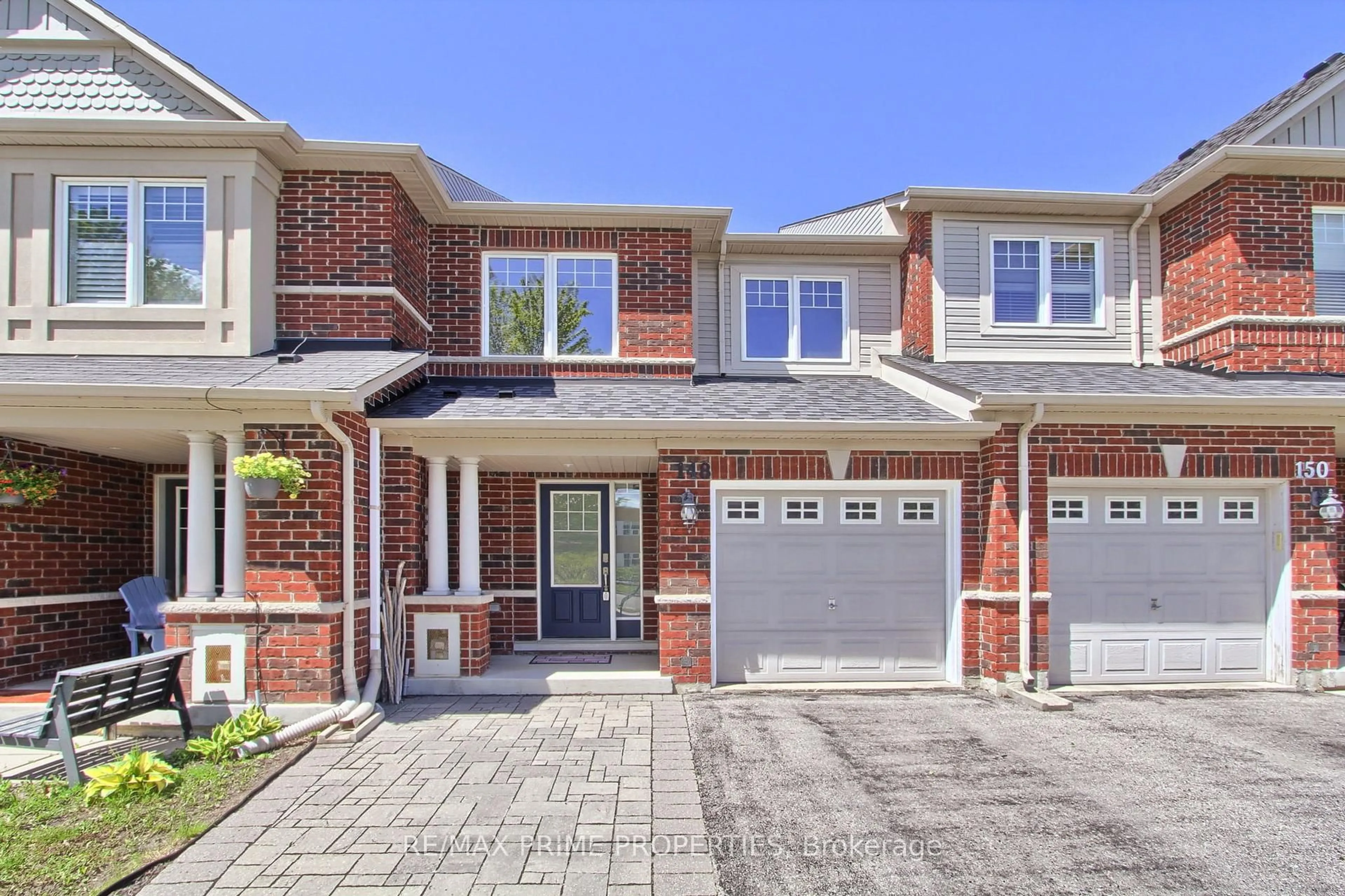 Home with brick exterior material, street for 148 Harvest Hills Blvd, East Gwillimbury Ontario L9N 0C1