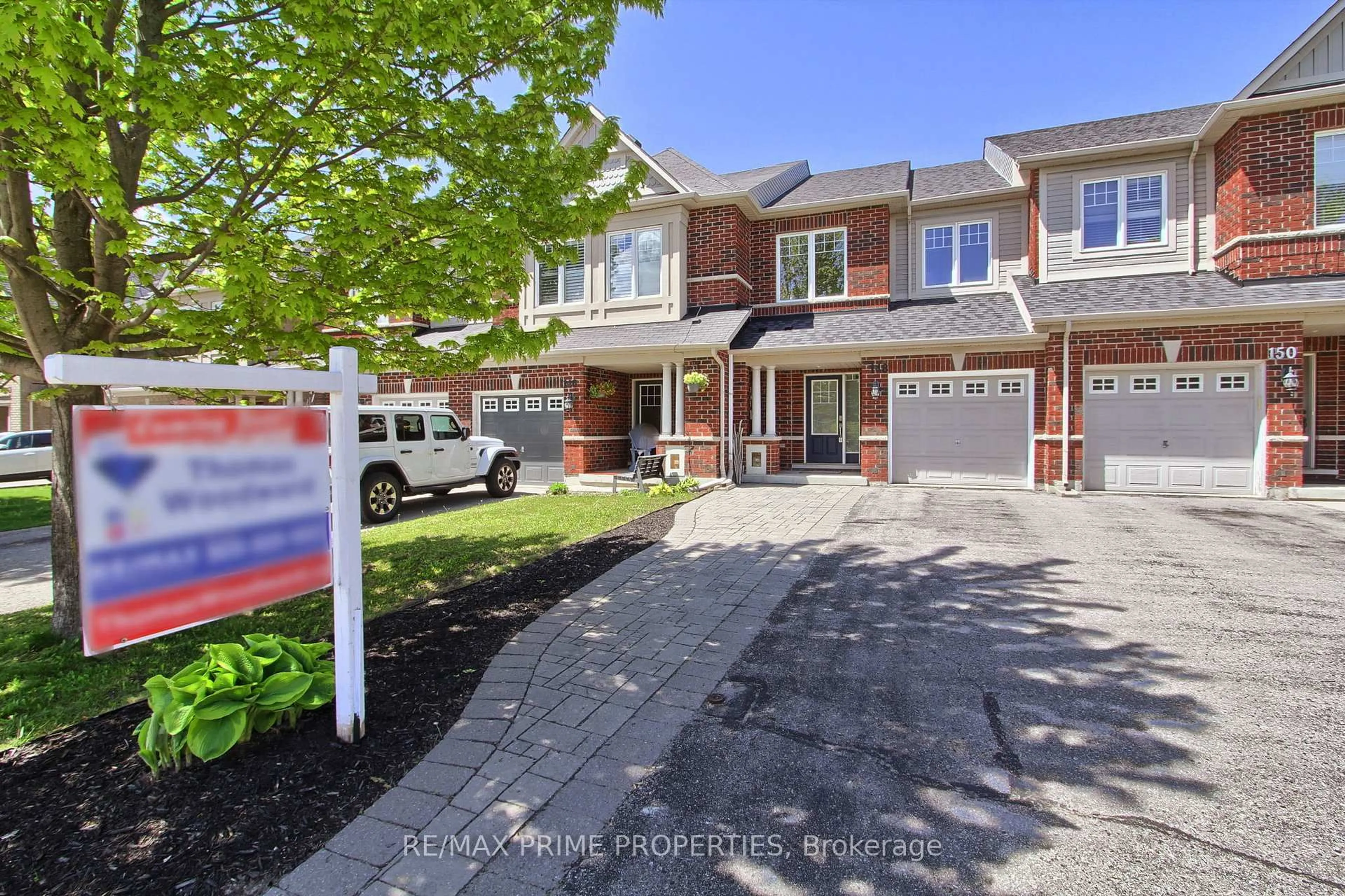 Home with brick exterior material, street for 148 Harvest Hills Blvd, East Gwillimbury Ontario L9N 0C1