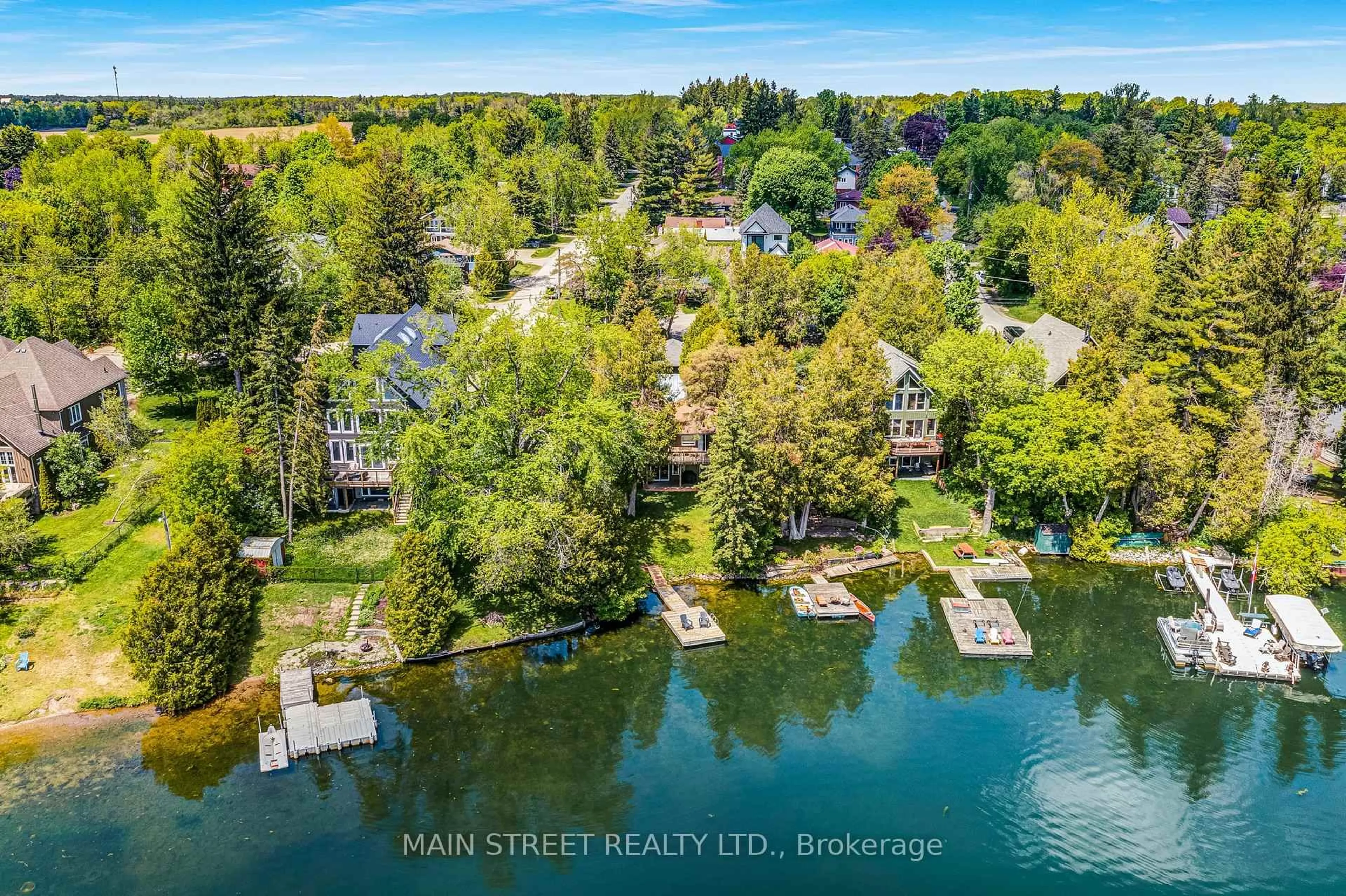A pic from outside/outdoor area/front of a property/back of a property/a pic from drone, water/lake/river/ocean view for 75 Cedarvale Blvd, Whitchurch-Stouffville Ontario L4A 7X3