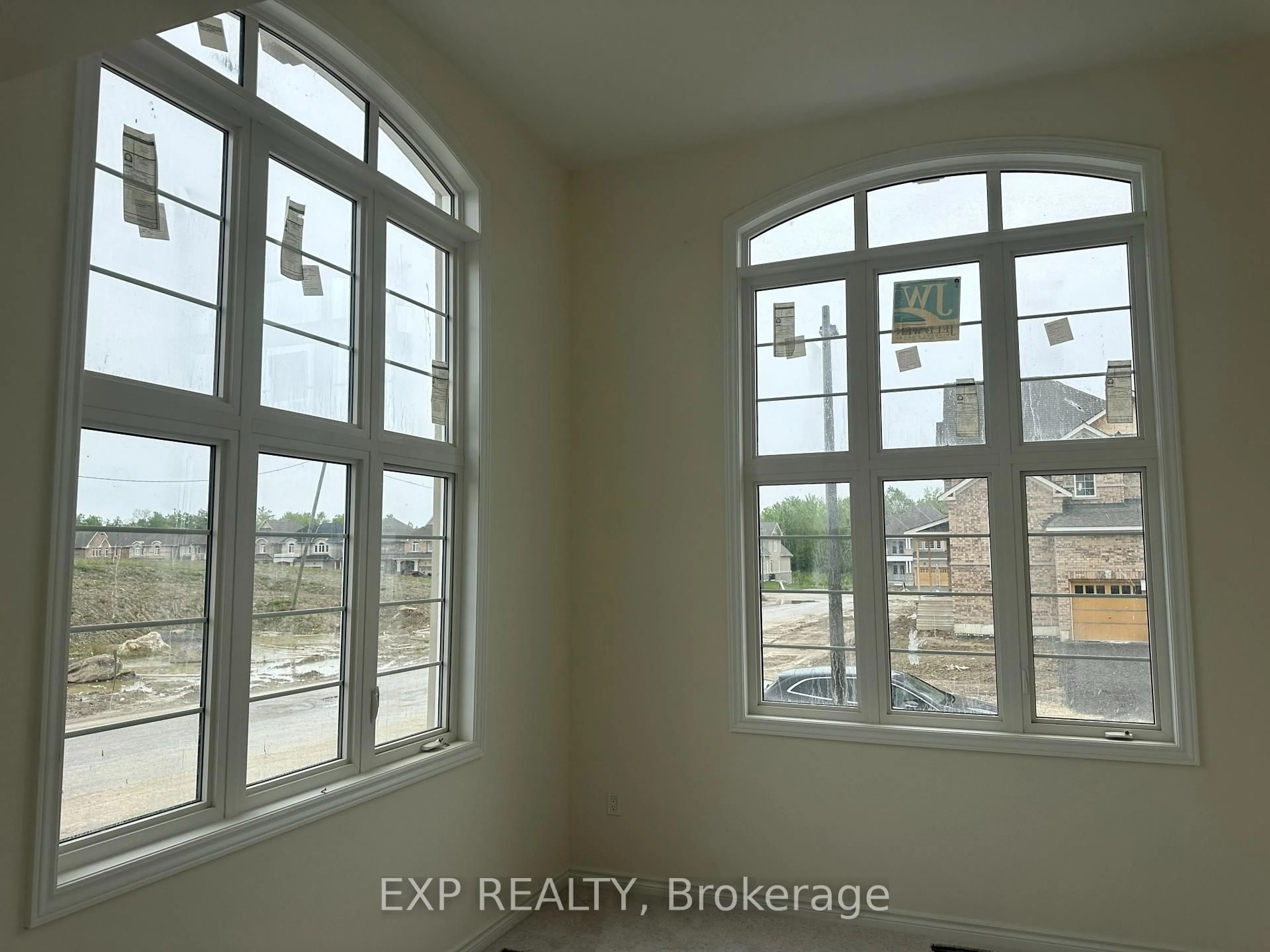 A pic of a room for 1 Wayne Allison Dr, Georgina Ontario L0E 1R0