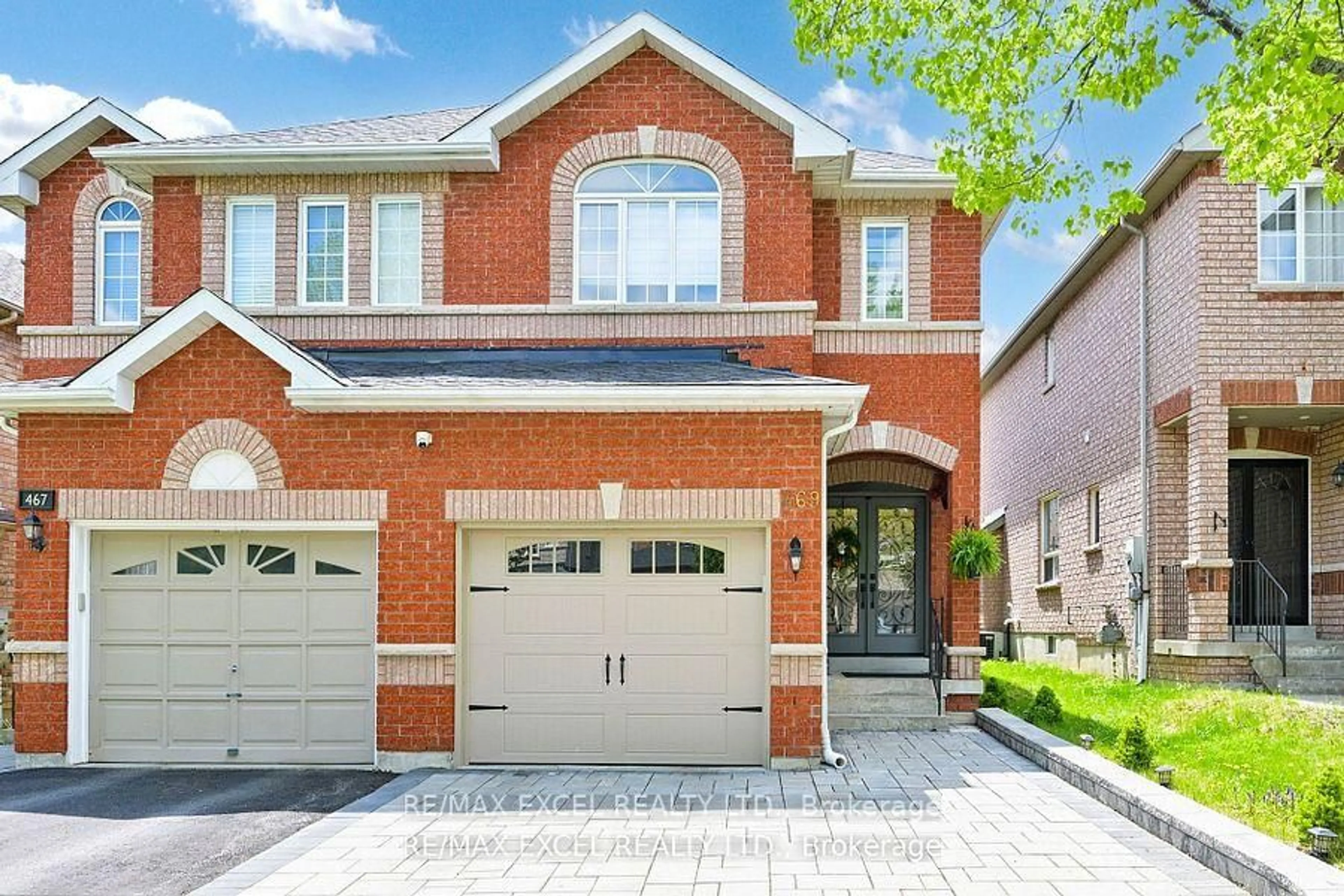 Home with brick exterior material, street for 469 Greig Circ, Newmarket Ontario L3Y 8S7