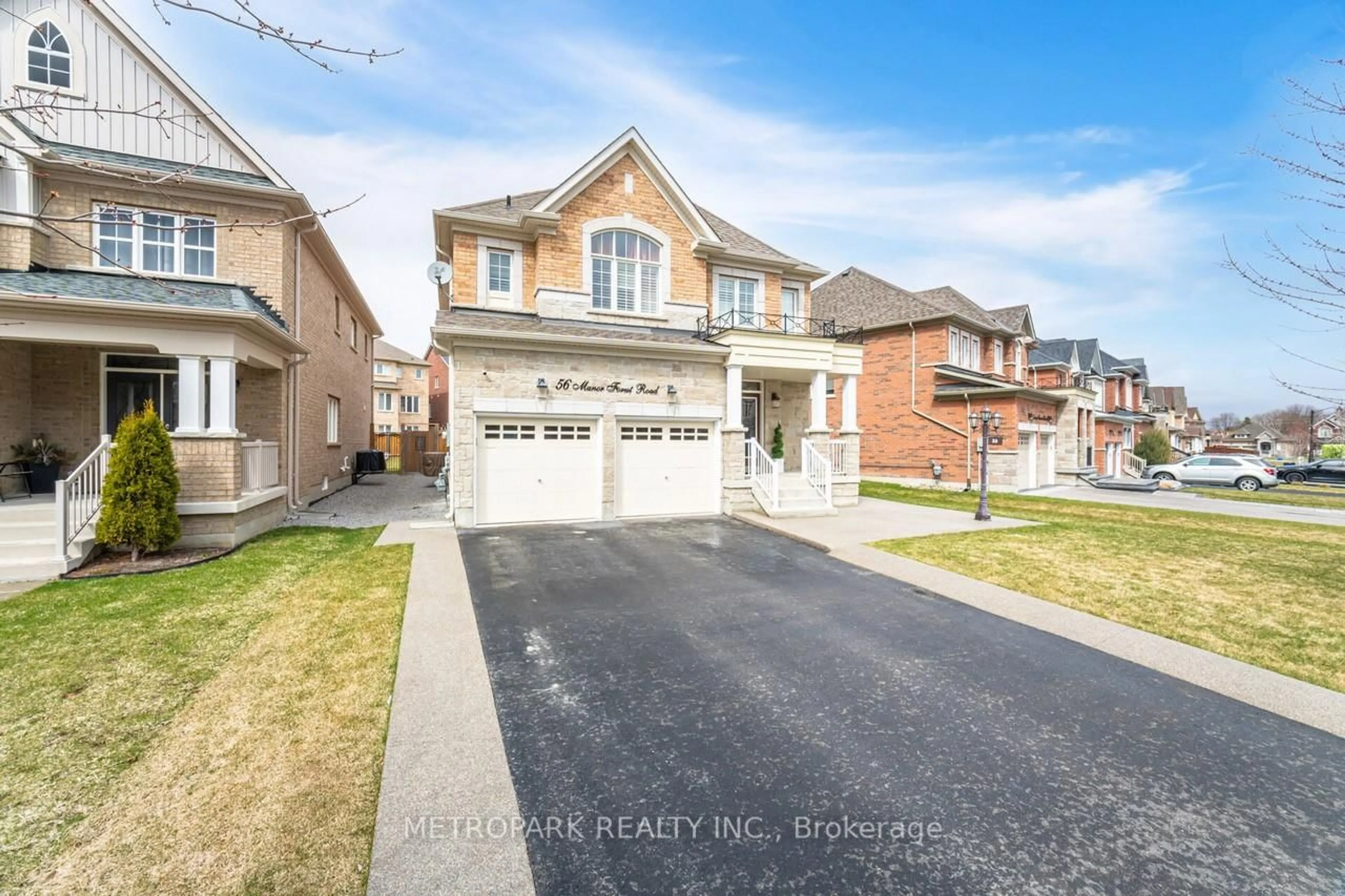 Home with brick exterior material, street for 56 Manor Forest Rd, East Gwillimbury Ontario L0G 1M0