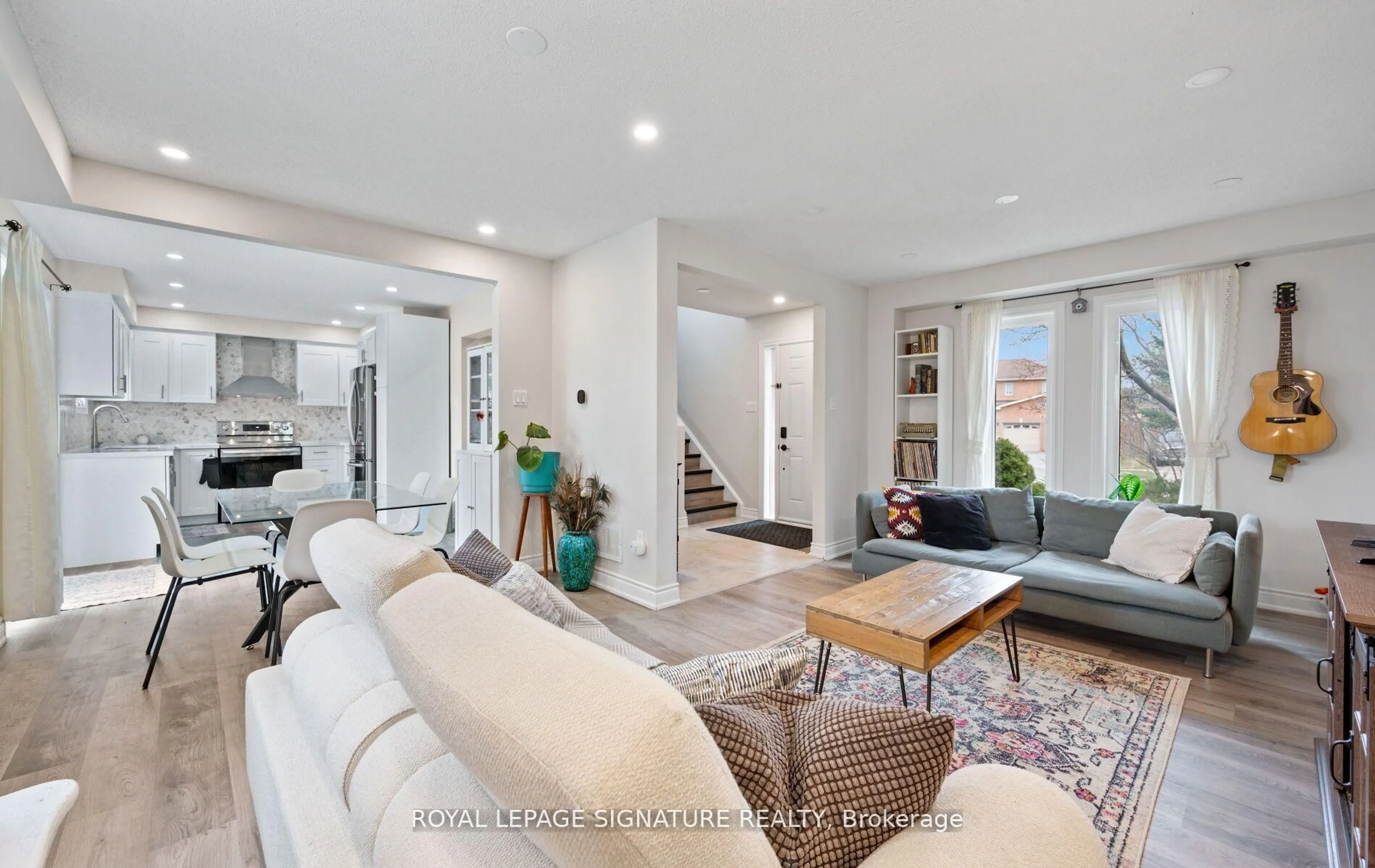 Living room with furniture, unknown for 6 Dugdale Ave, New Tecumseth Ontario L0G 1A0