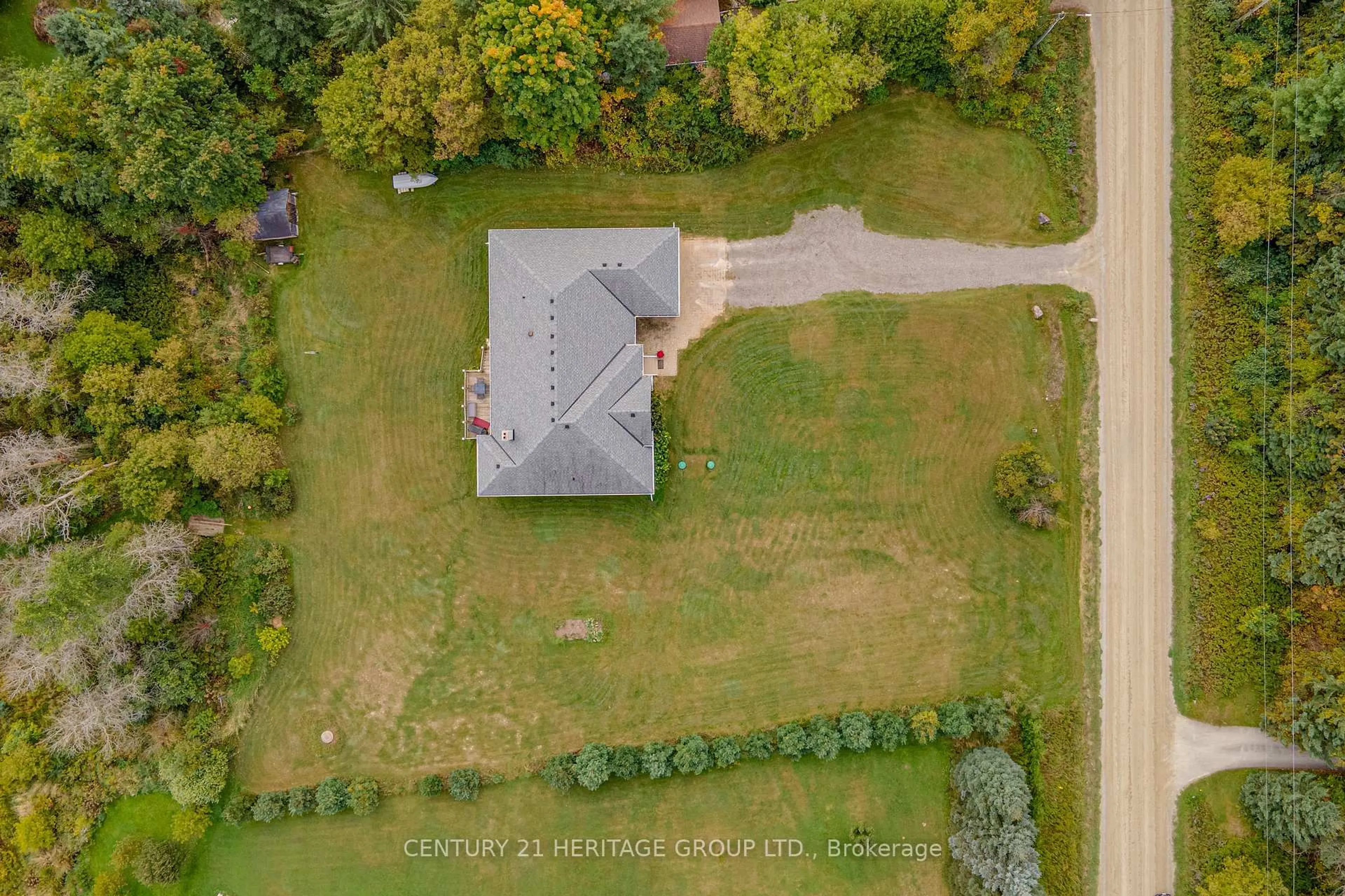 A pic from outside/outdoor area/front of a property/back of a property/a pic from drone, unknown for 1913 Concession Rd 5, Adjala-Tosorontio Ontario L0G 1L0