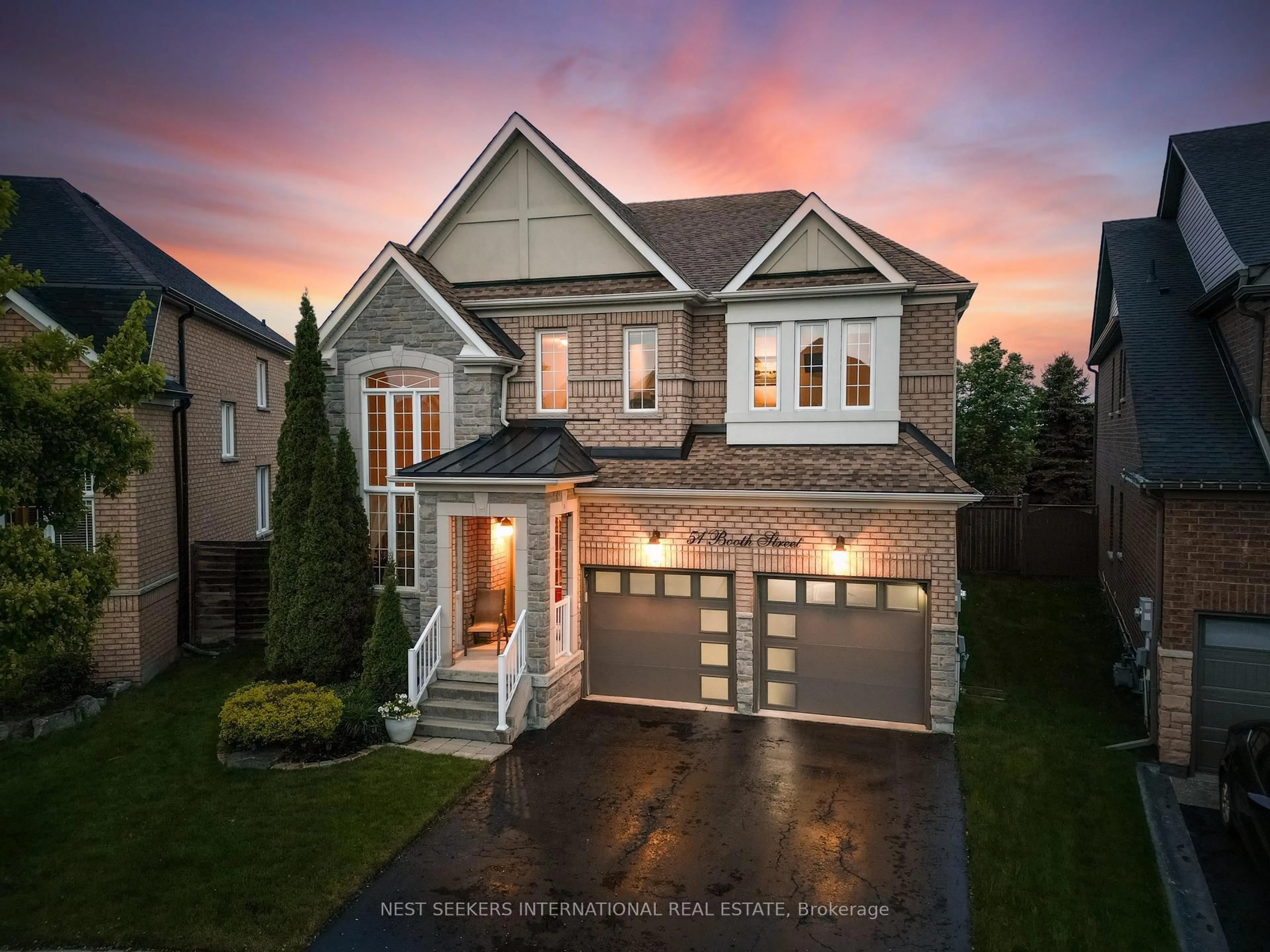Home with brick exterior material, street for 51 Booth St, Bradford West Gwillimbury Ontario L3Z 0A4