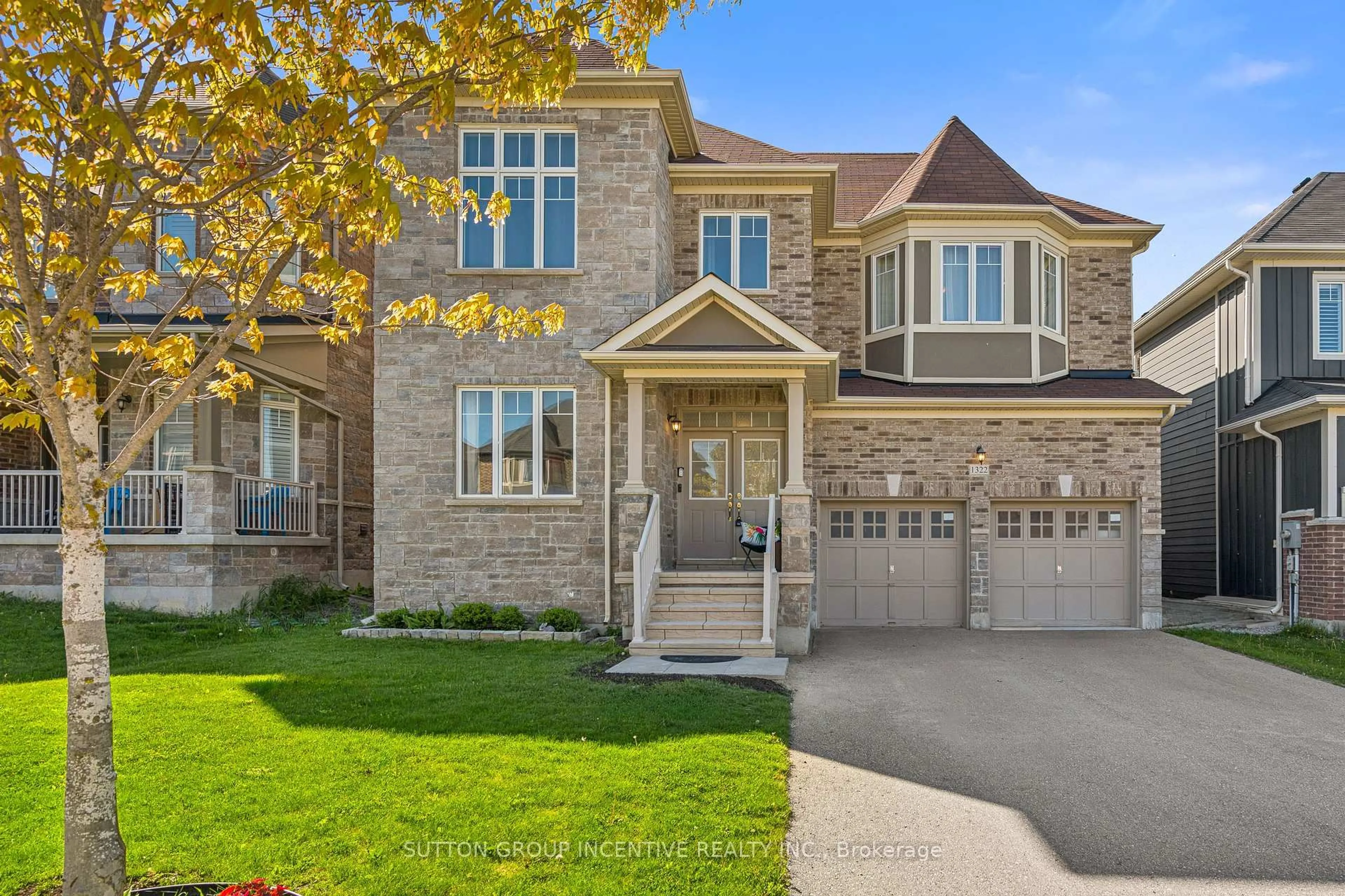 Home with brick exterior material, street for 1322 Bardeau St, Innisfil Ontario L0L 1W0