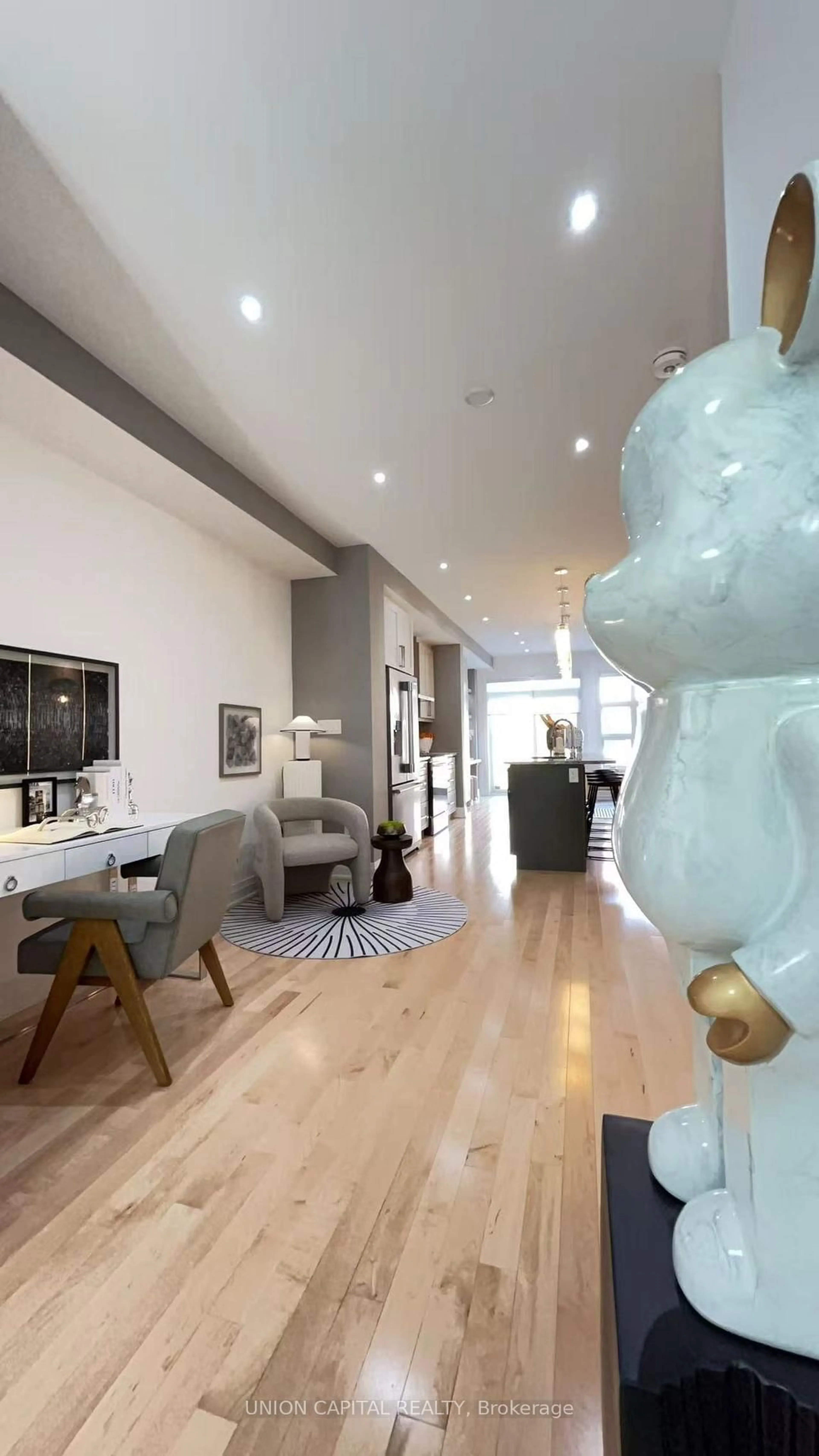 Indoor foyer for 47 Causland Lane, Richmond Hill Ontario L4S 0G5