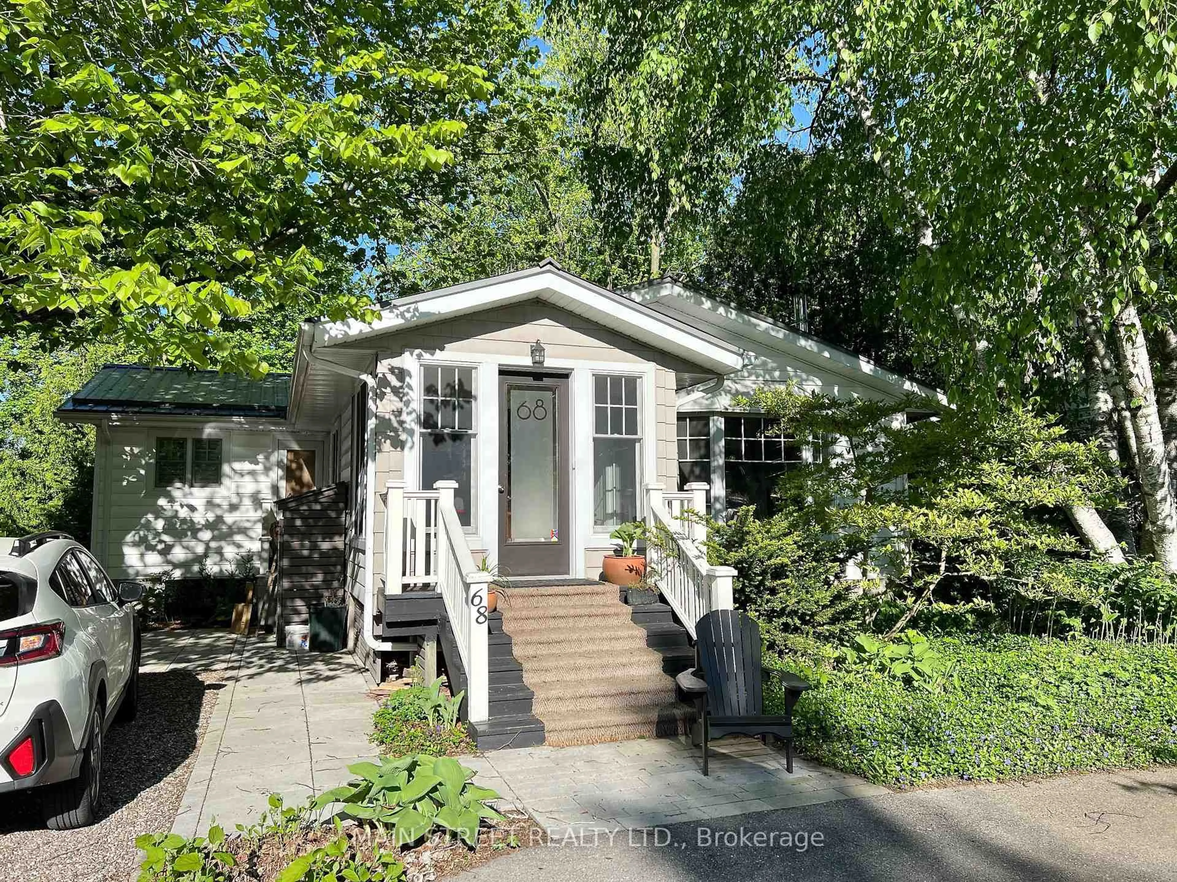 Unknown for 68 Hillview Dr, Newmarket Ontario L3Y 4H9
