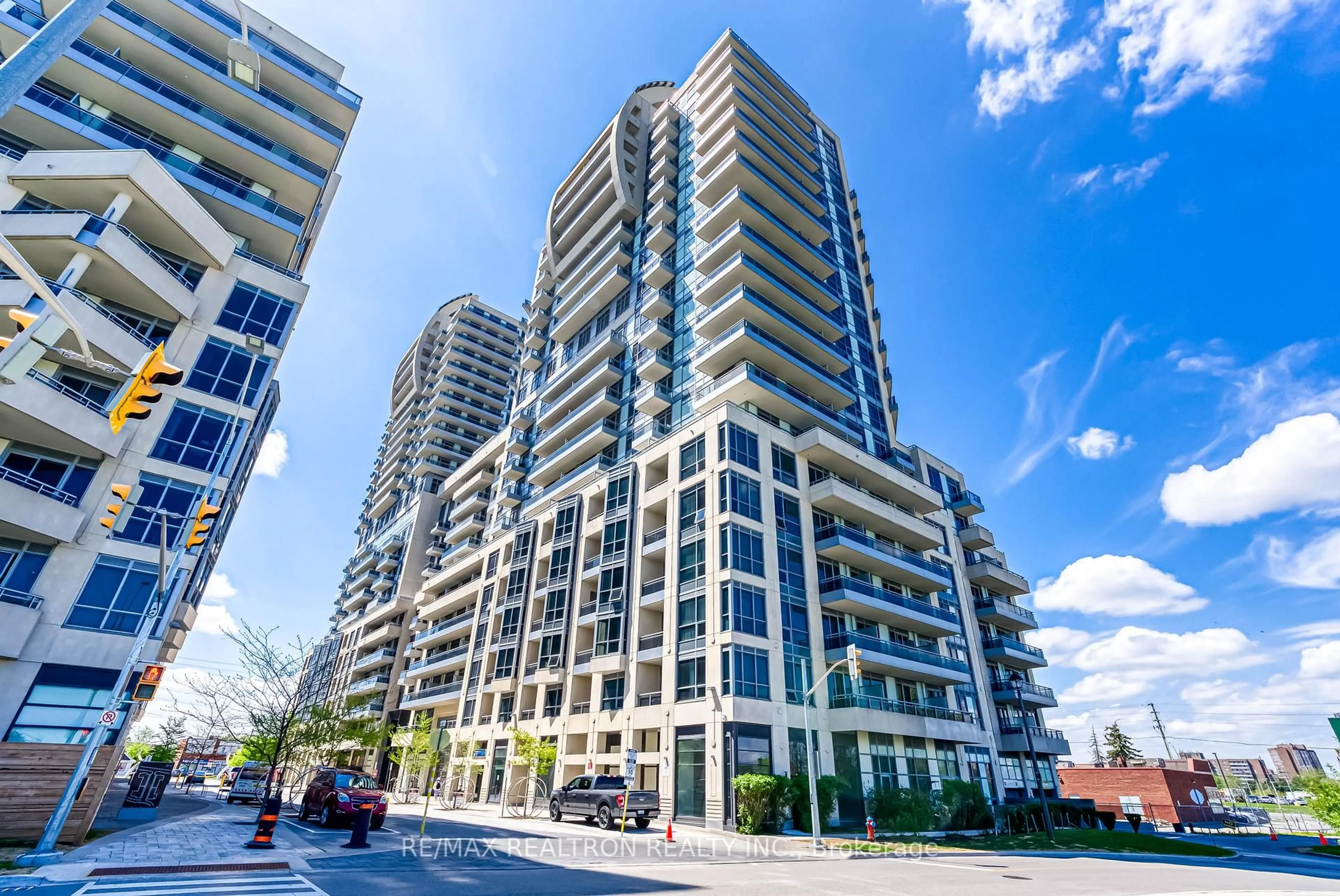 Unknown for 9205 Yonge St #1502 NE, Richmond Hill Ontario L4C 1V5