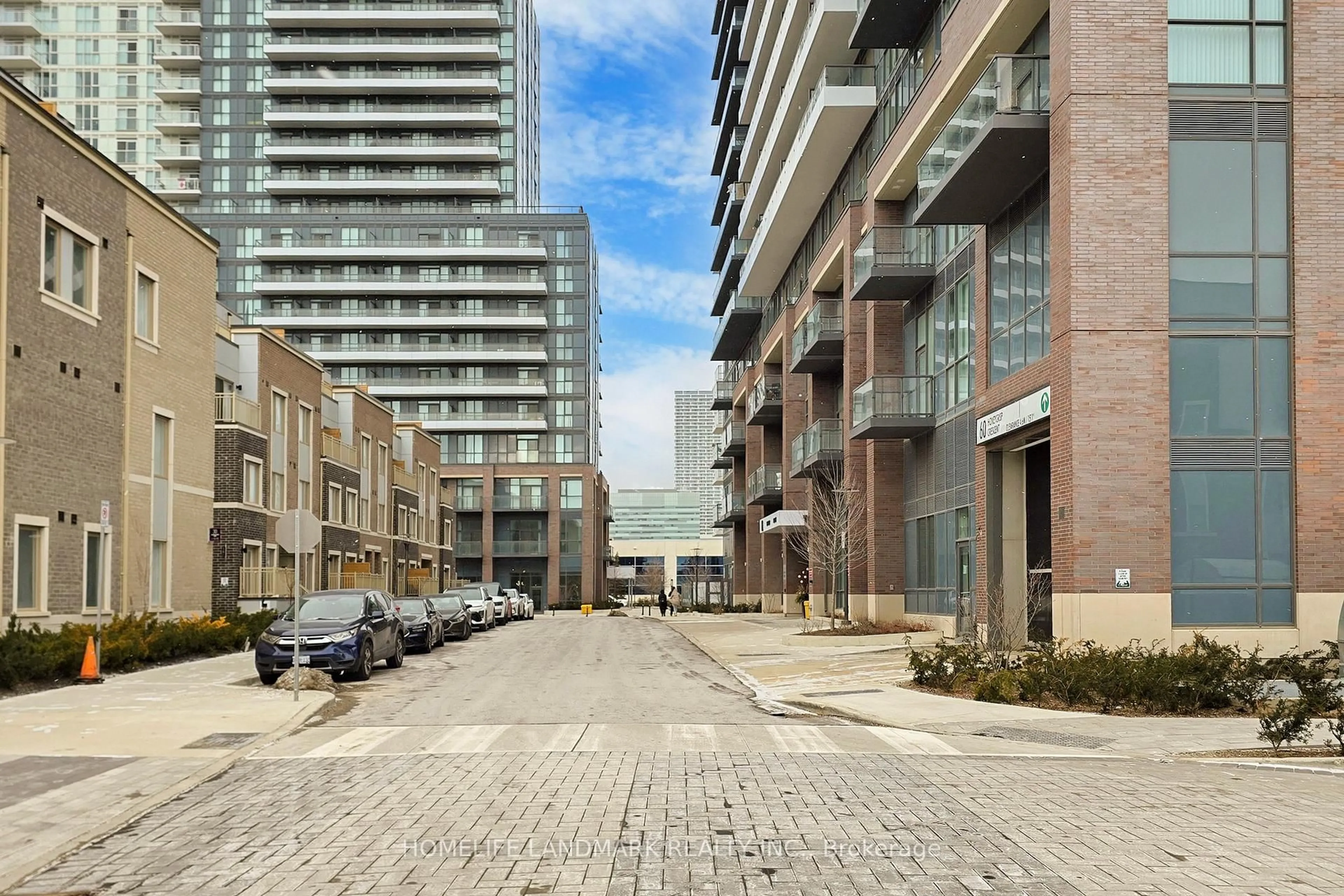 Patio, street for 60 Honeycrisp Cres #912, Vaughan Ontario L4K 0M7