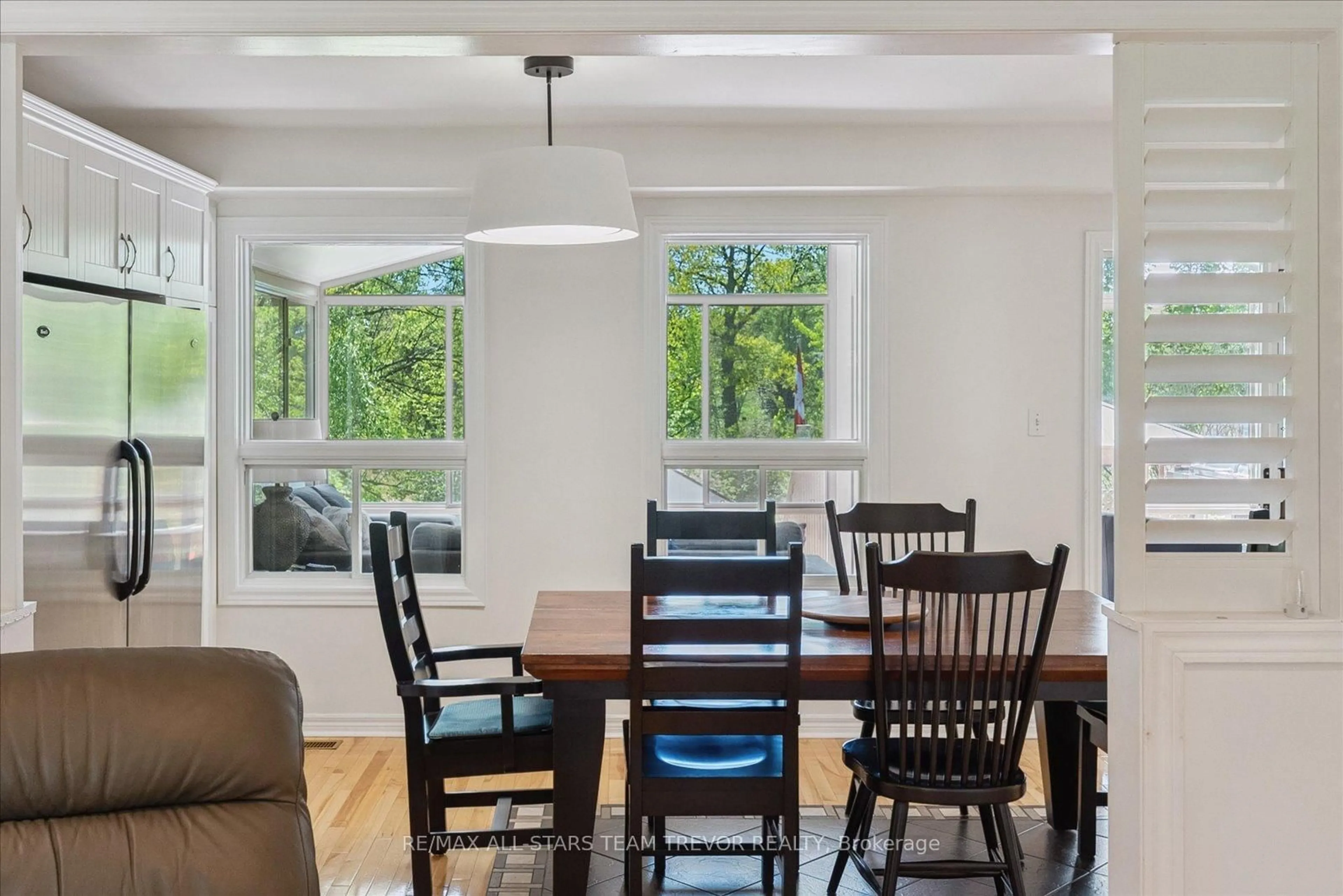 Dining room, unknown for 31 Riveredge Dr, Georgina Ontario L4P 2N8