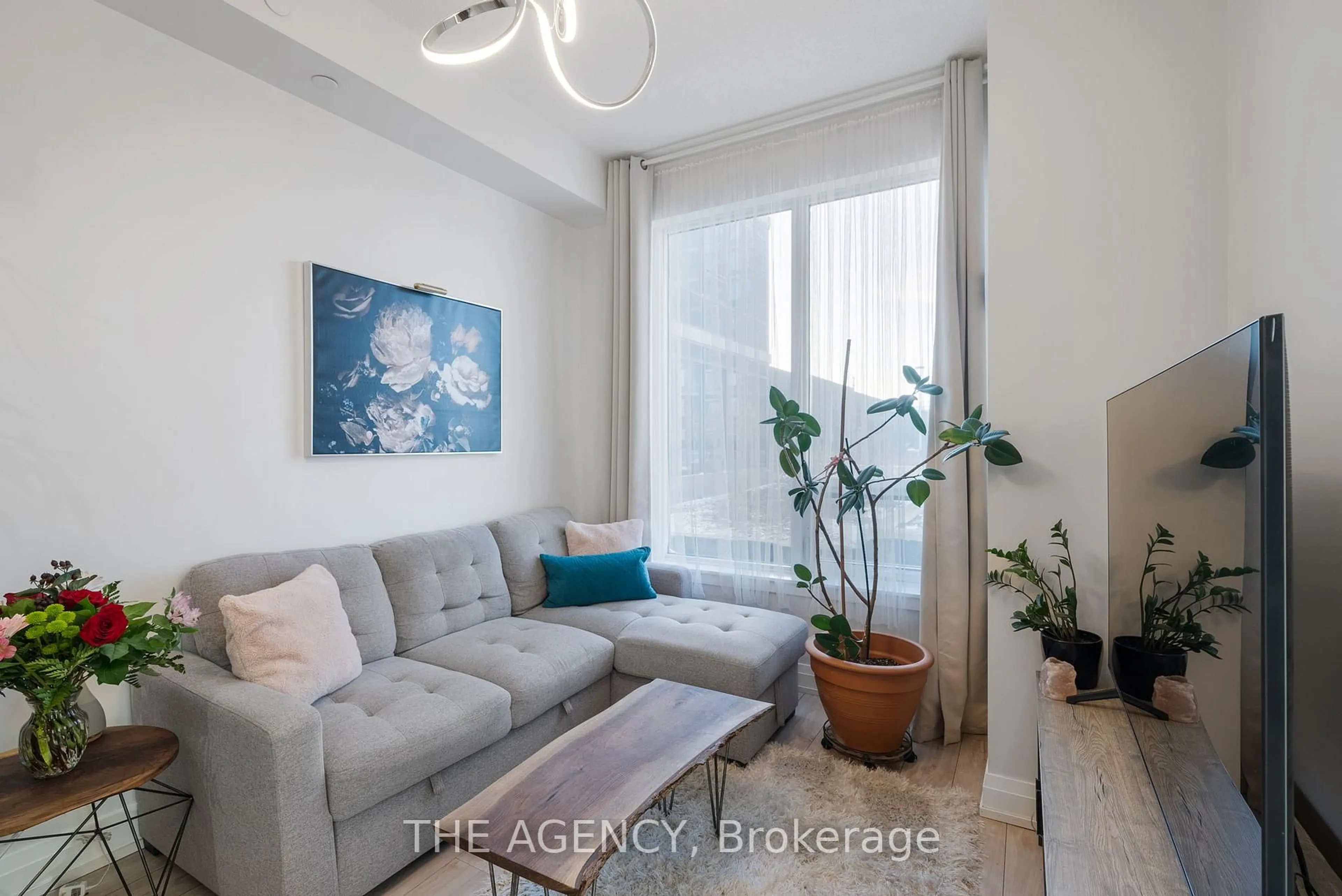Living room with furniture, unknown for 3600 Highway 7 N/A #301, Vaughan Ontario L4L 0G7