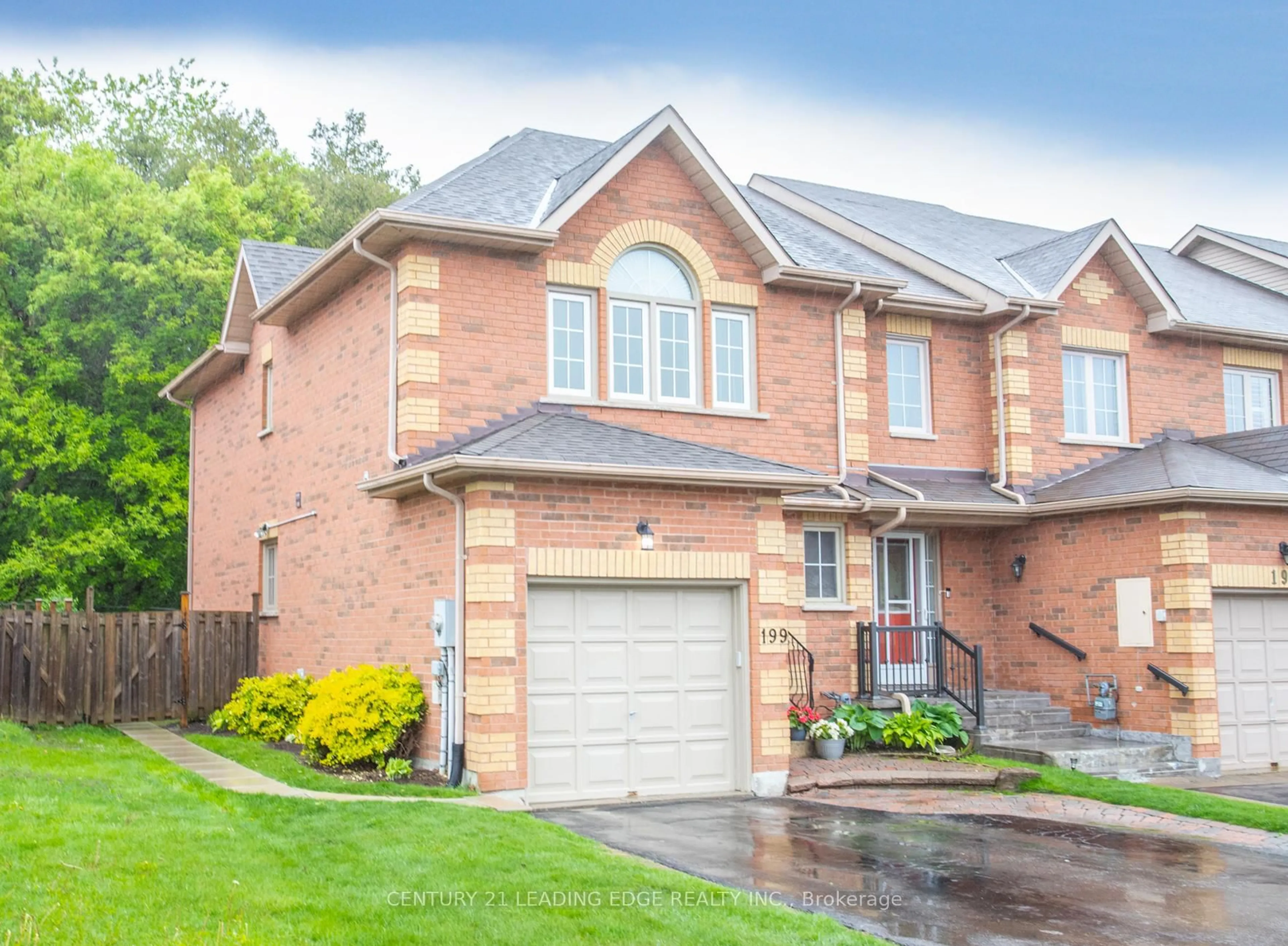 Home with brick exterior material, street for 199 Park Dr, Whitchurch-Stouffville Ontario L4A 1J8