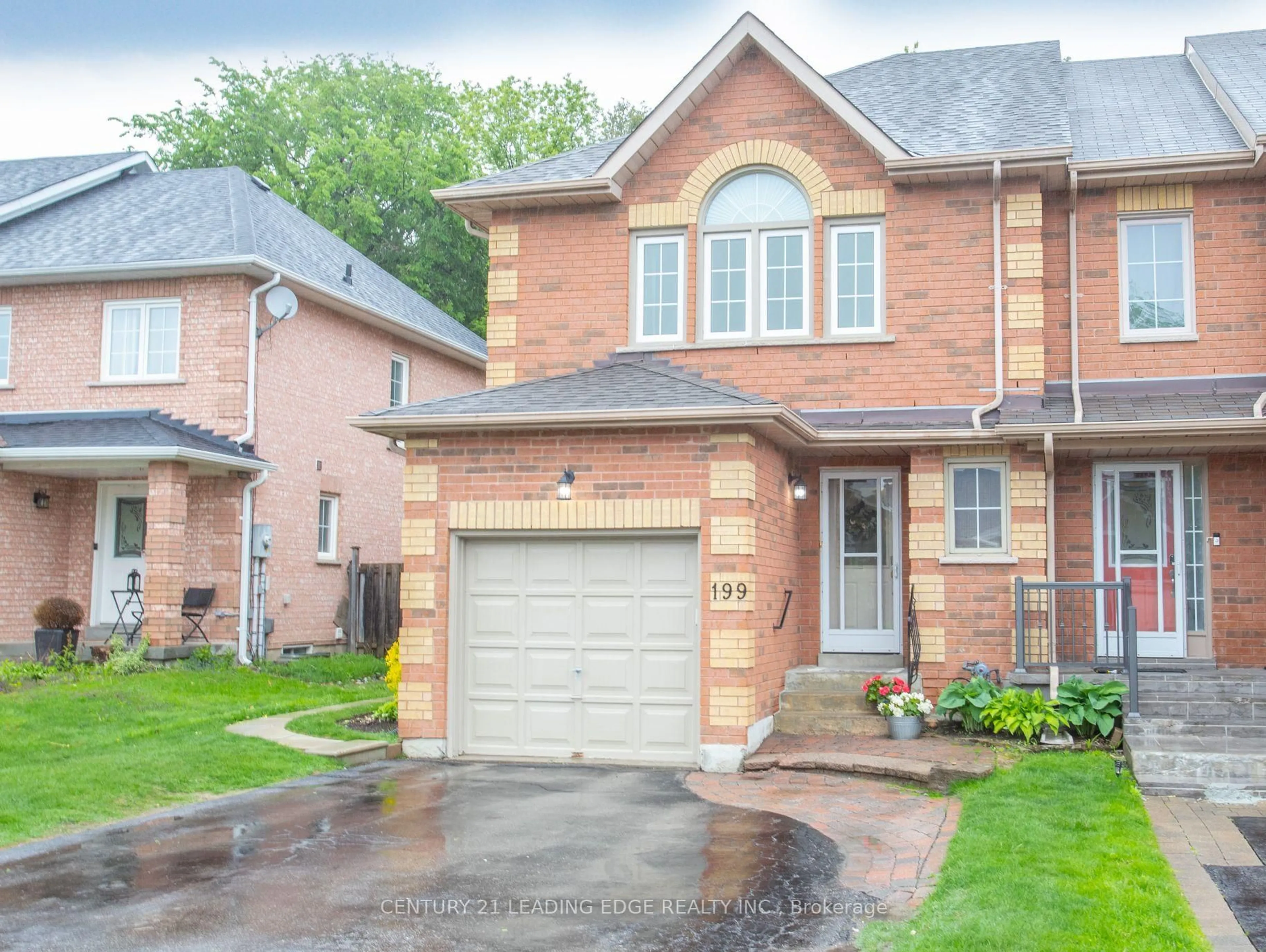 Home with brick exterior material, street for 199 Park Dr, Whitchurch-Stouffville Ontario L4A 1J8