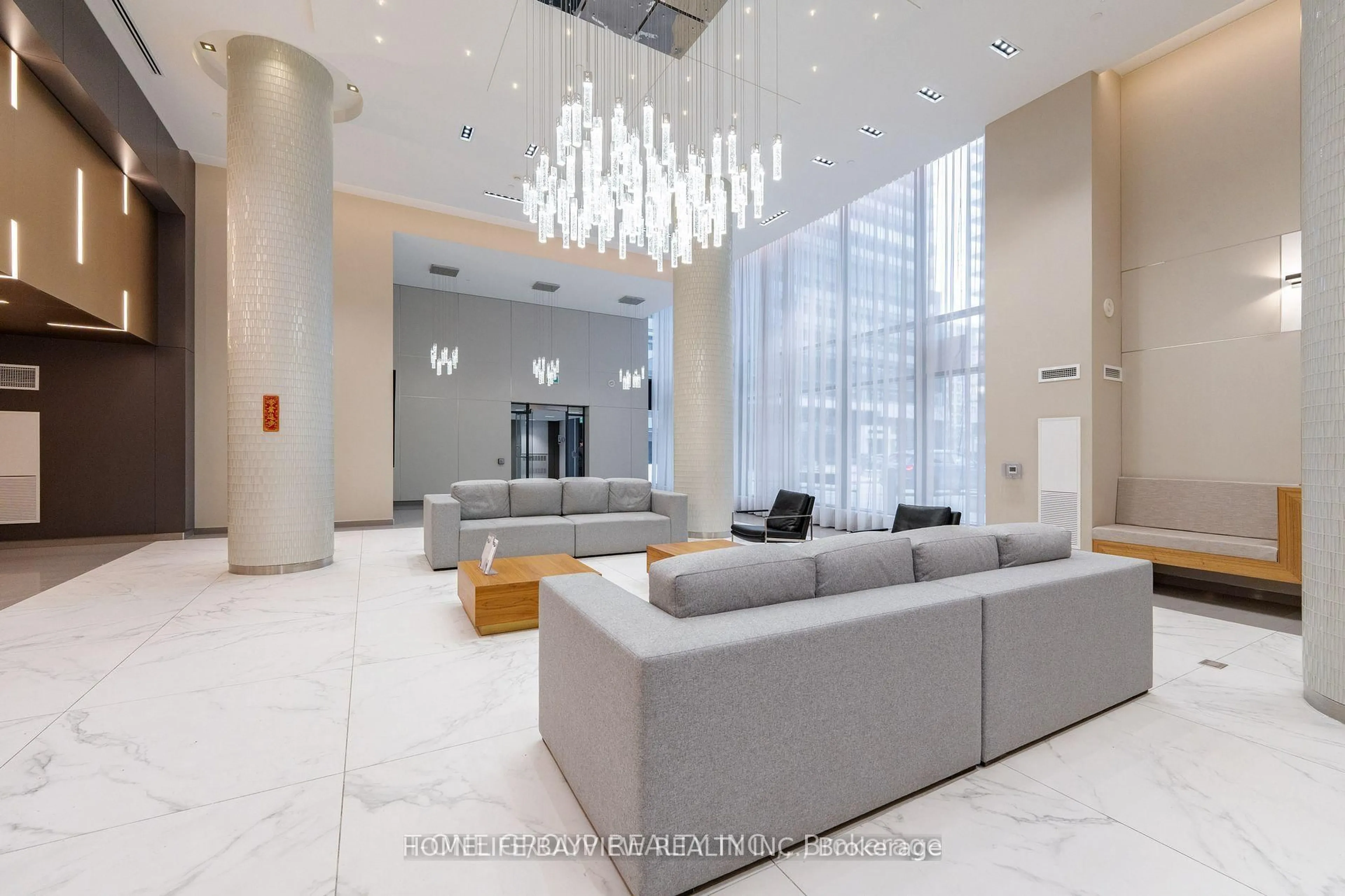 Lobby for 85 Oneida Cres #909, Richmond Hill Ontario L4B 0A6