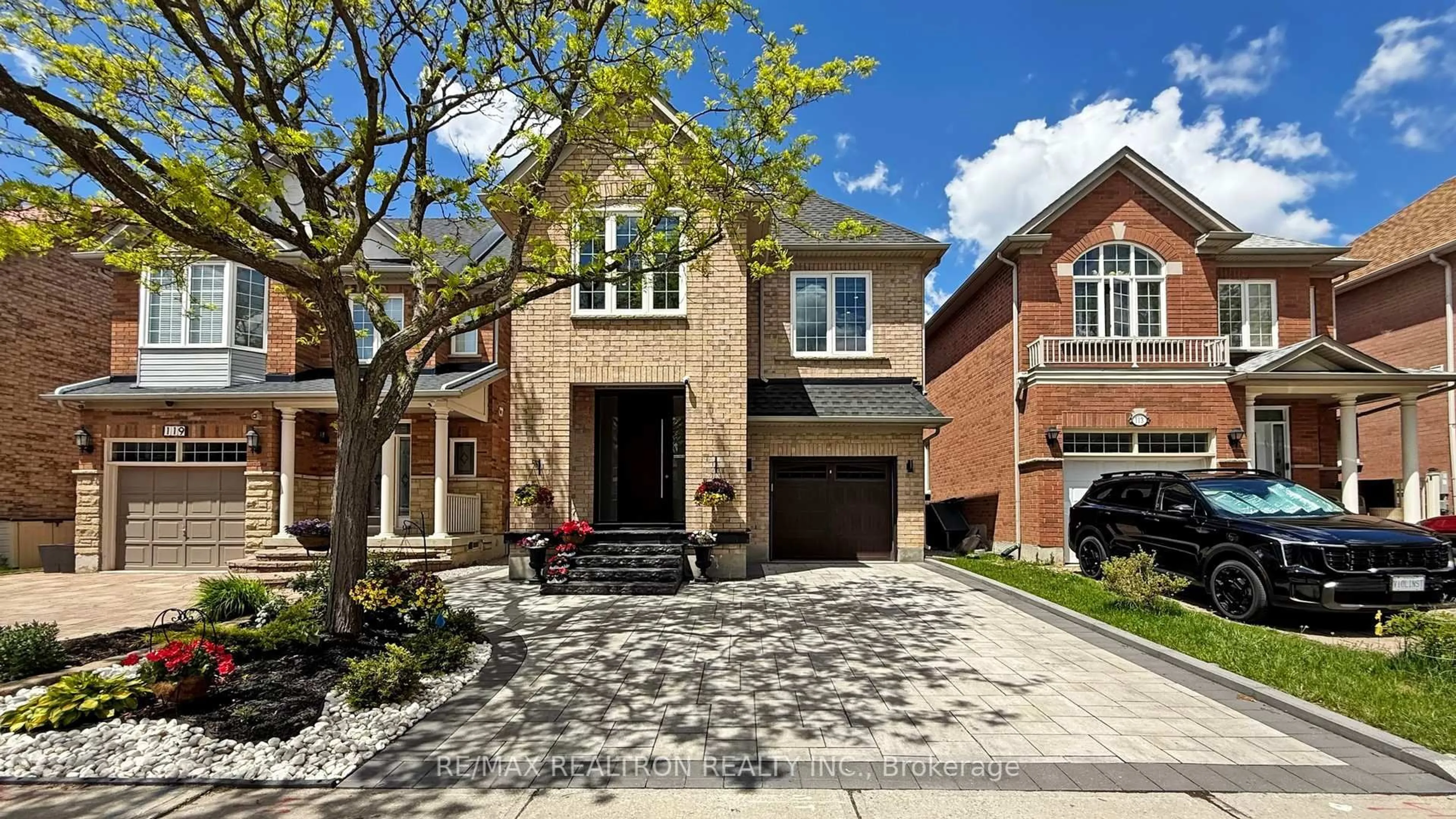 Home with brick exterior material, street for 115 Bentoak Cres, Vaughan Ontario L4J 8S8