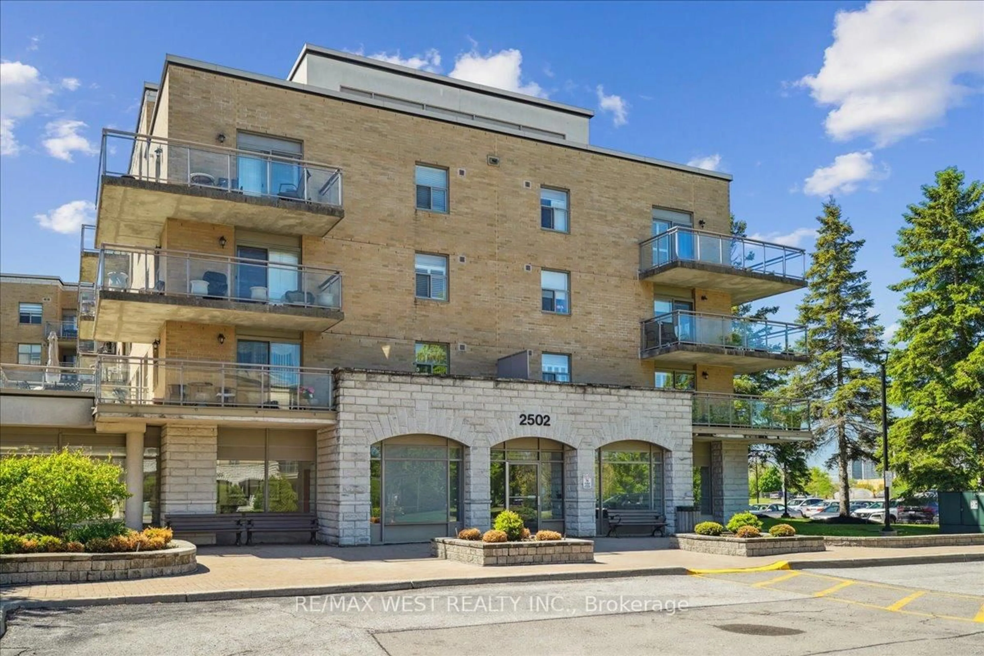 Unknown for 2502 Rutherford Rd #314, Vaughan Ontario L4K 5N6