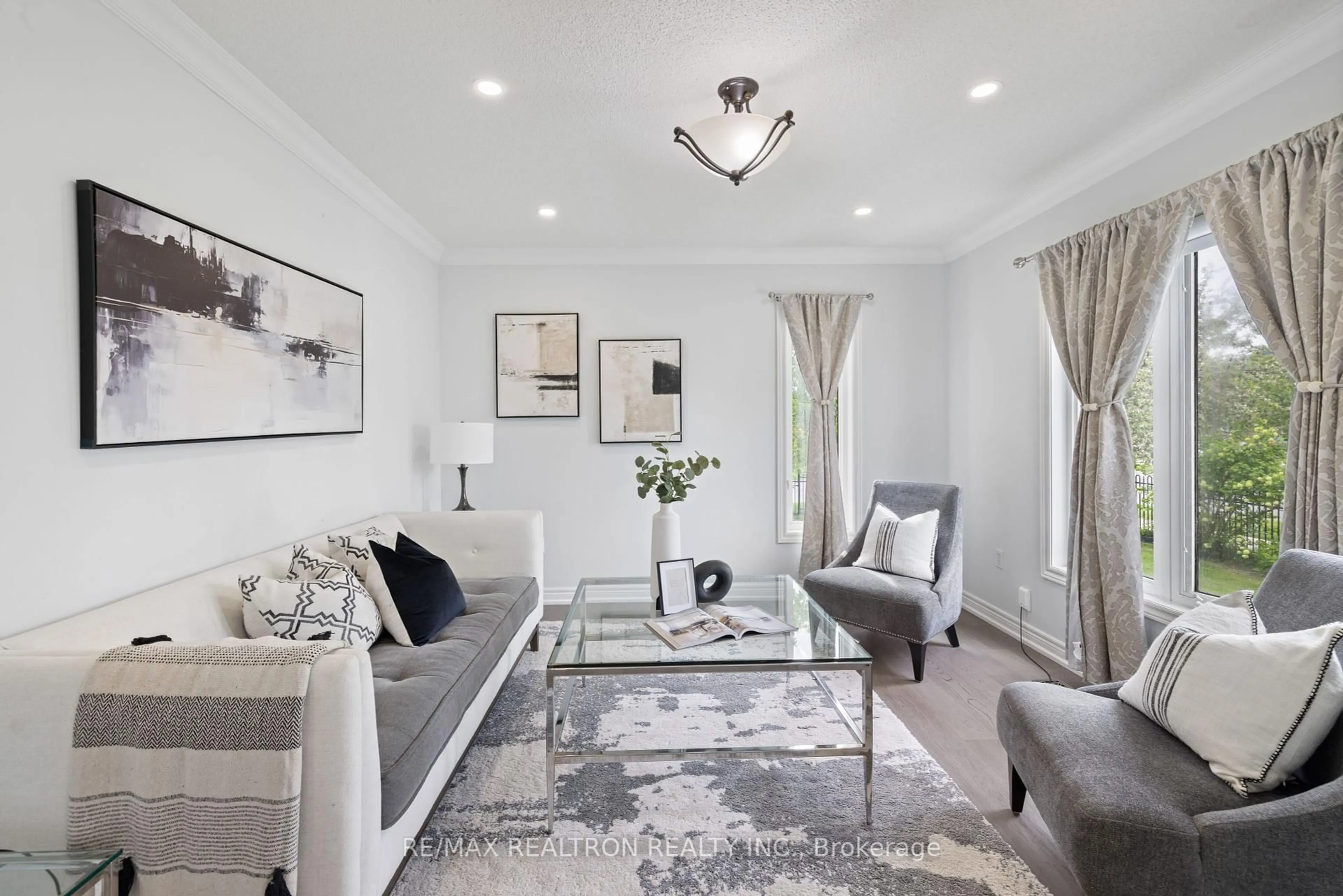Living room with furniture, unknown for 1 Emily Crt, Richmond Hill Ontario L4E 4E5