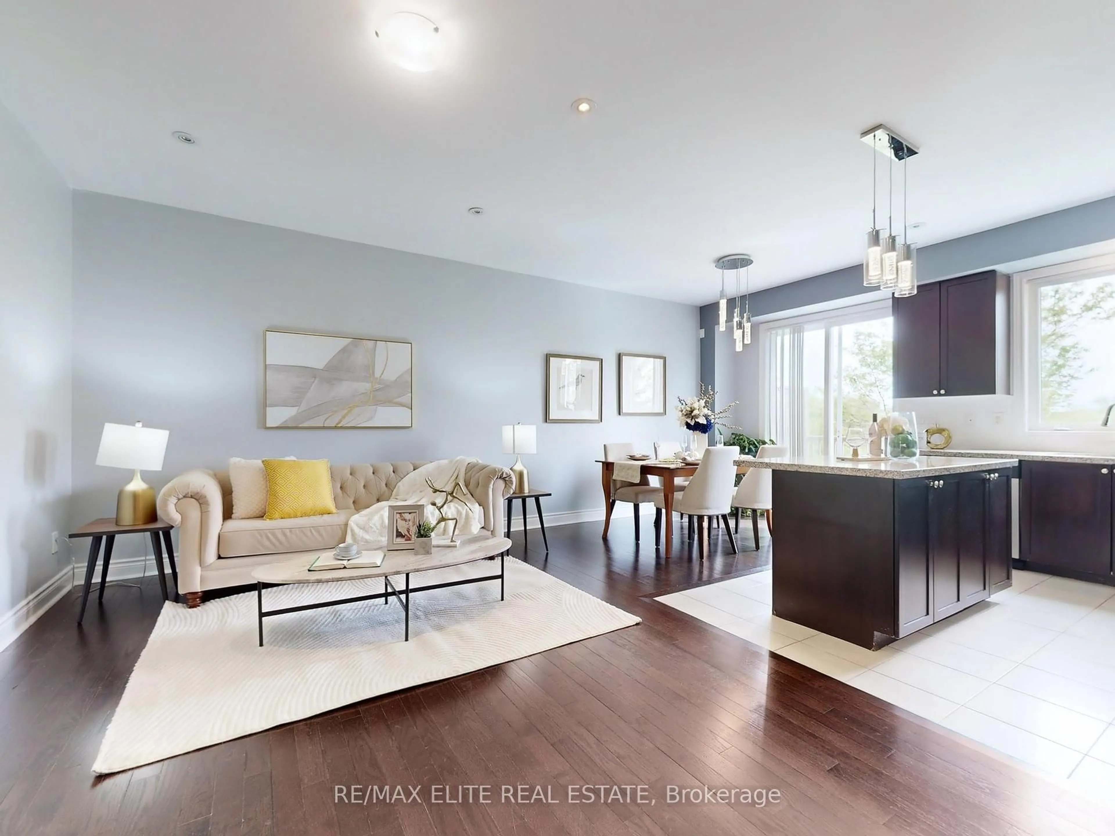 Living room with furniture, unknown for 700 Wendy Culbert Cres, Newmarket Ontario L3X 0A4