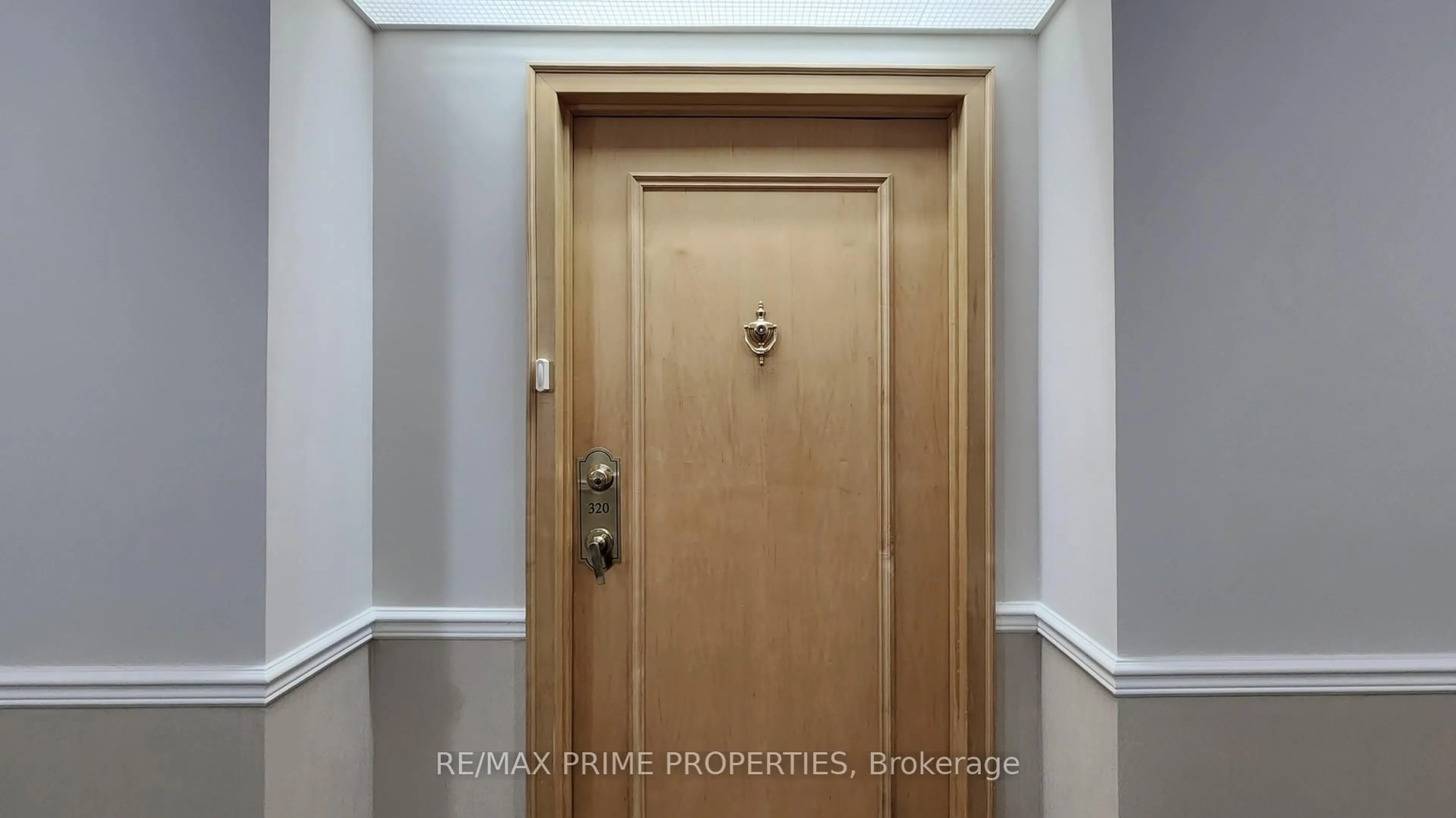 Indoor entryway for 85 The Boardwalk Way #320, Markham Ontario L6E 1B9