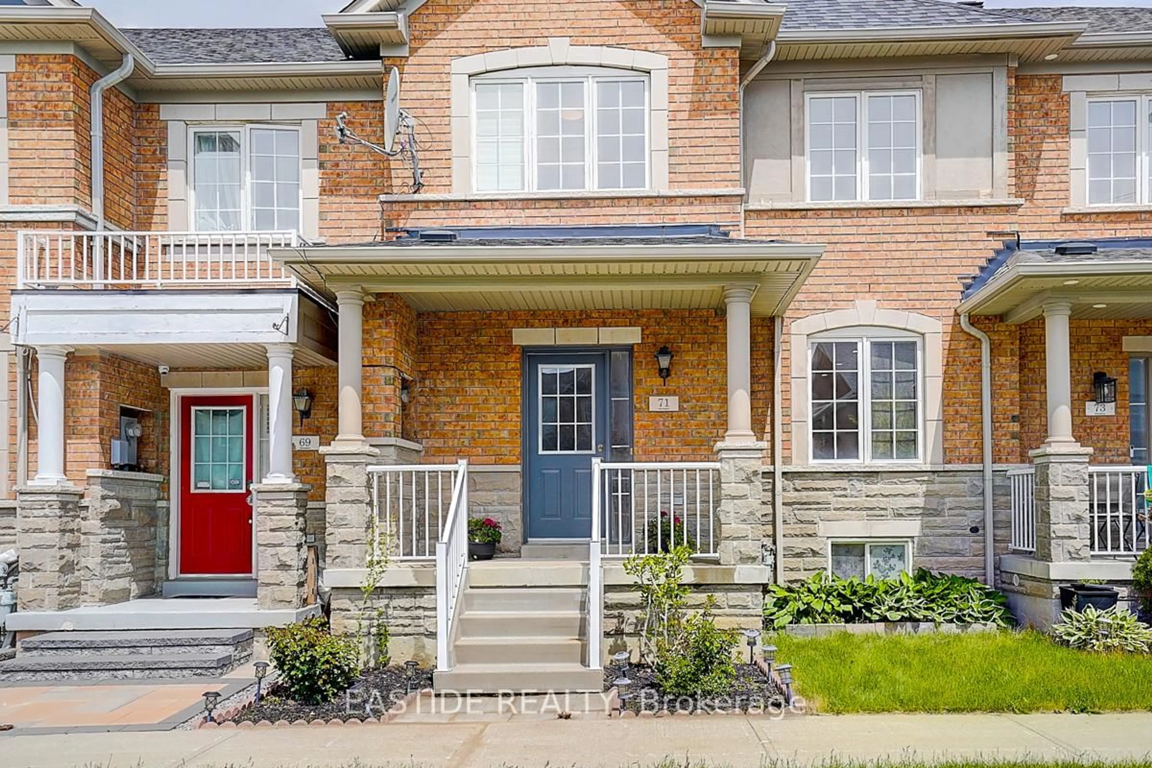 Home with brick exterior material, street for 71 Andriana Cres, Markham Ontario L6B 0C7
