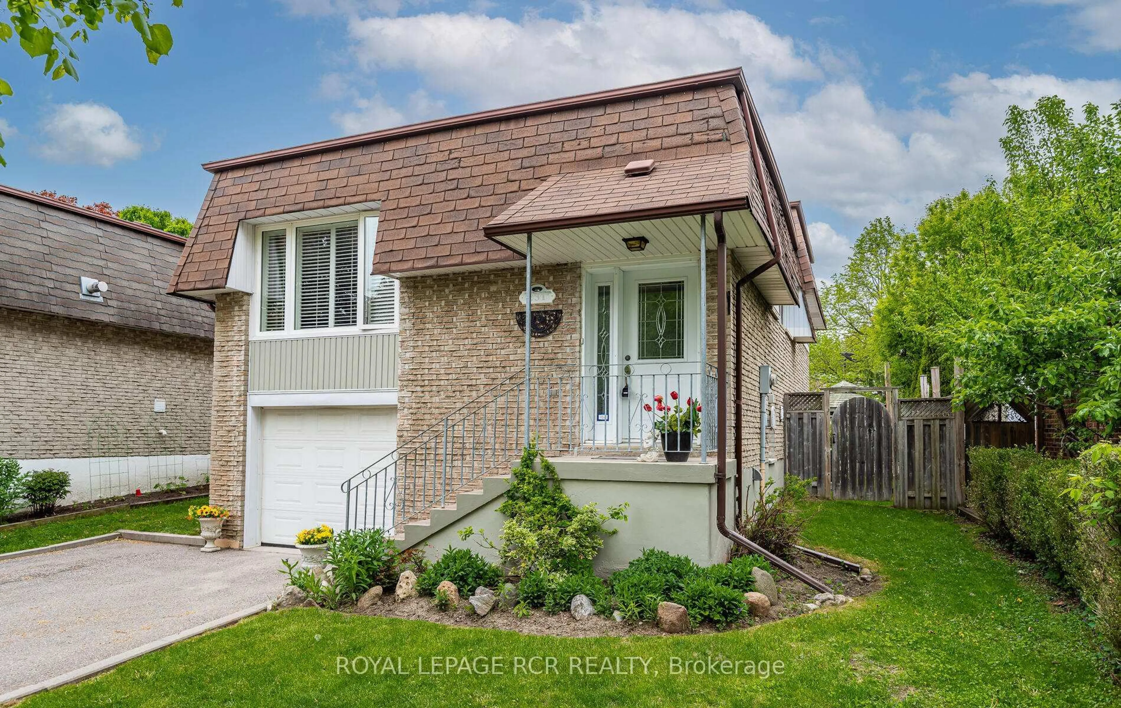 Home with brick exterior material, street for 231 Stouffer St, Whitchurch-Stouffville Ontario L4A 4Y8