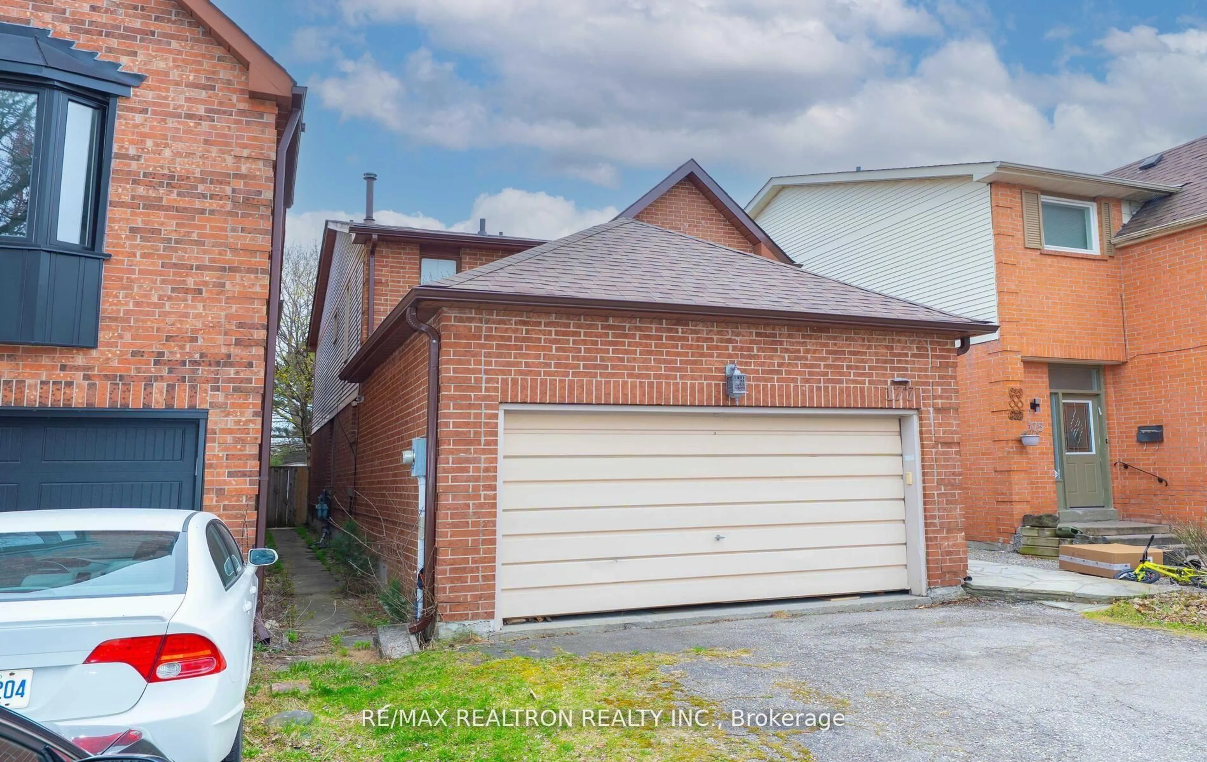 Home with brick exterior material, street for 177 North Meadow Cres, Vaughan Ontario L4J 3C4
