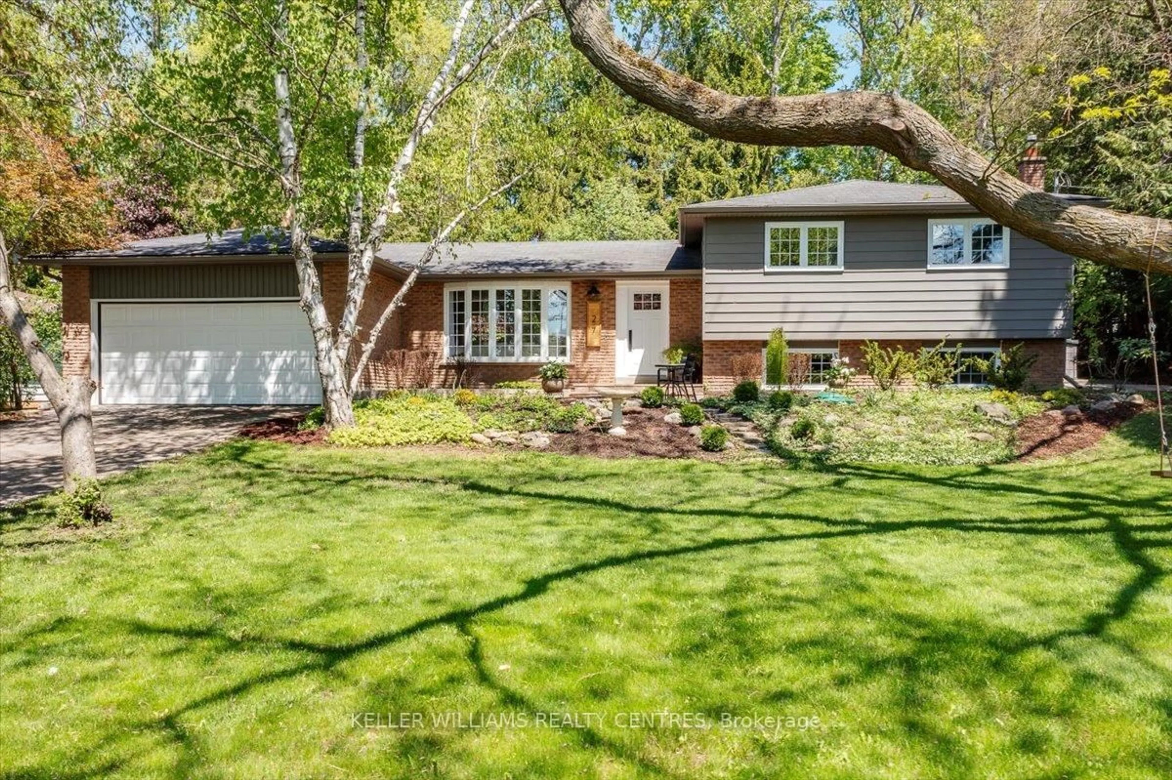 Unknown for 27 Broadview Ave, Georgina Ontario L4P 0M2